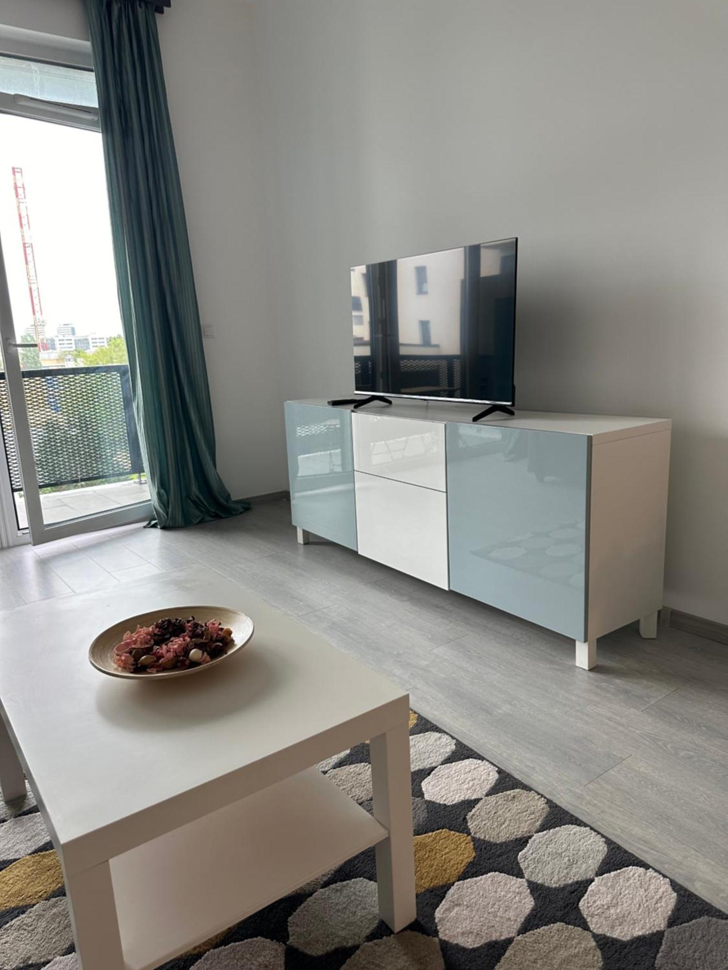 Apartamento Modern Riverside With A Balcony And Garage *