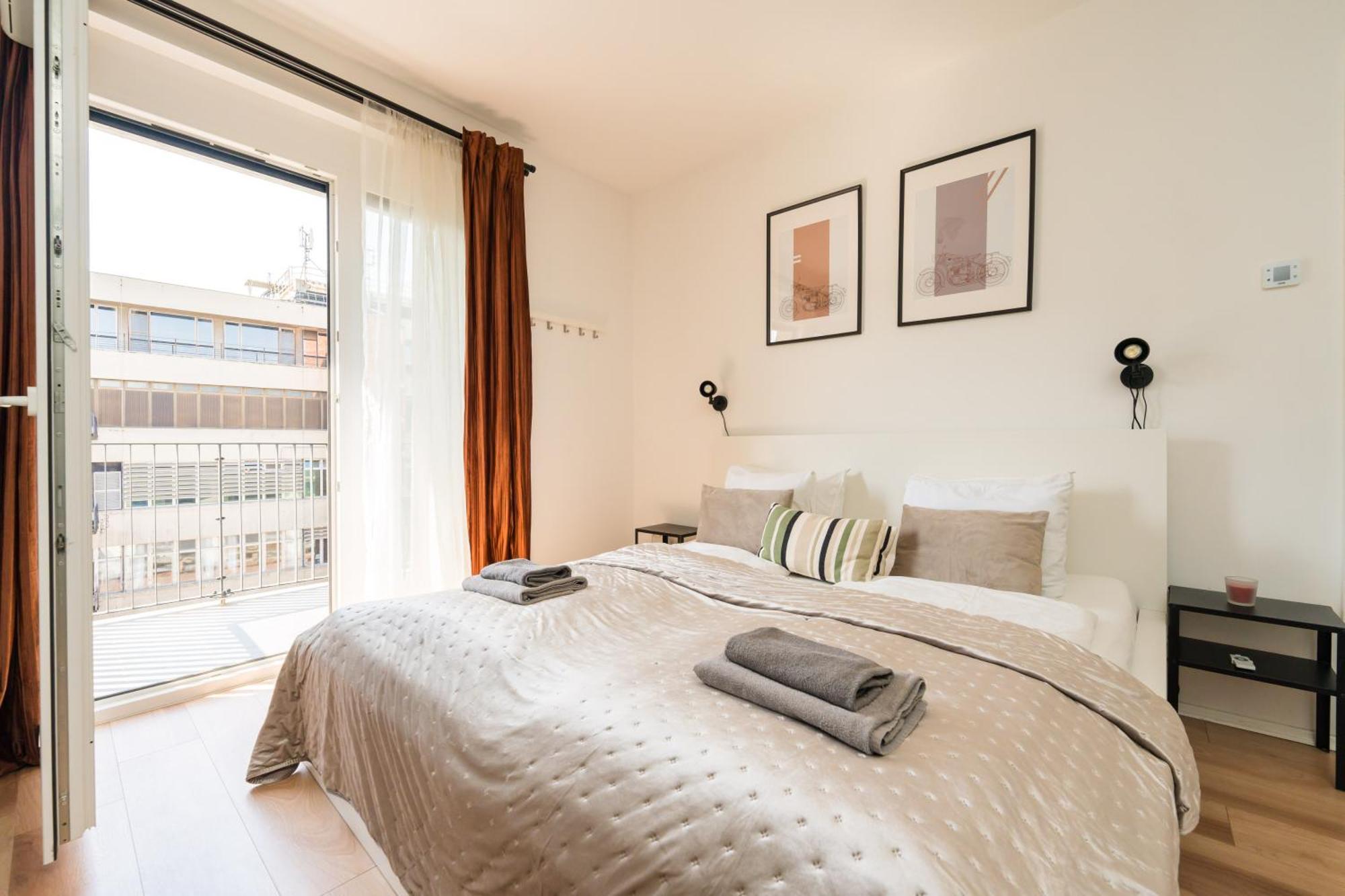 Apartment Brand New Modern Apartment-2 Rooms-balcony-garage *