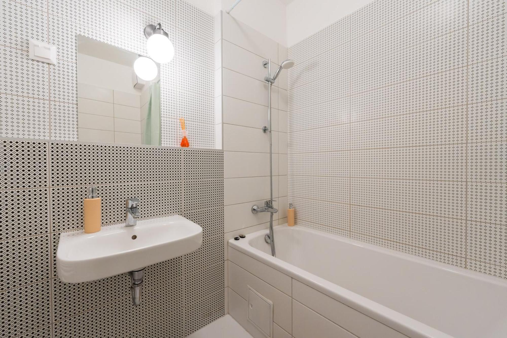 Brand New Modern Apartment-2 Rooms-balcony-garage Apartment Budapest