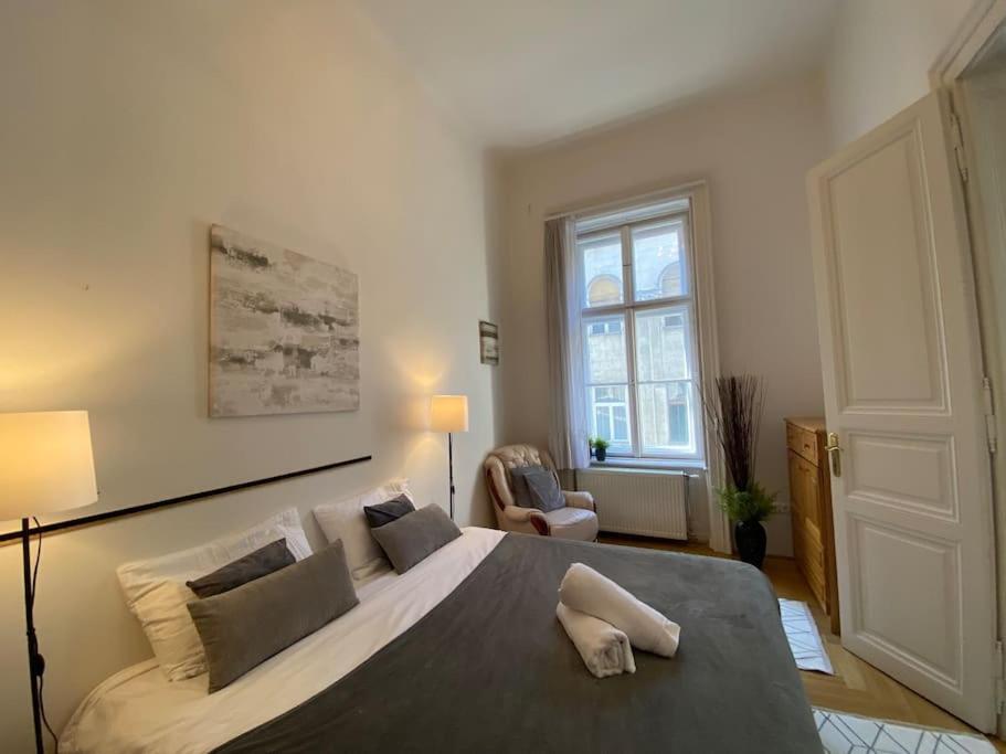 Appartamento Spacious Andrassy Budapest