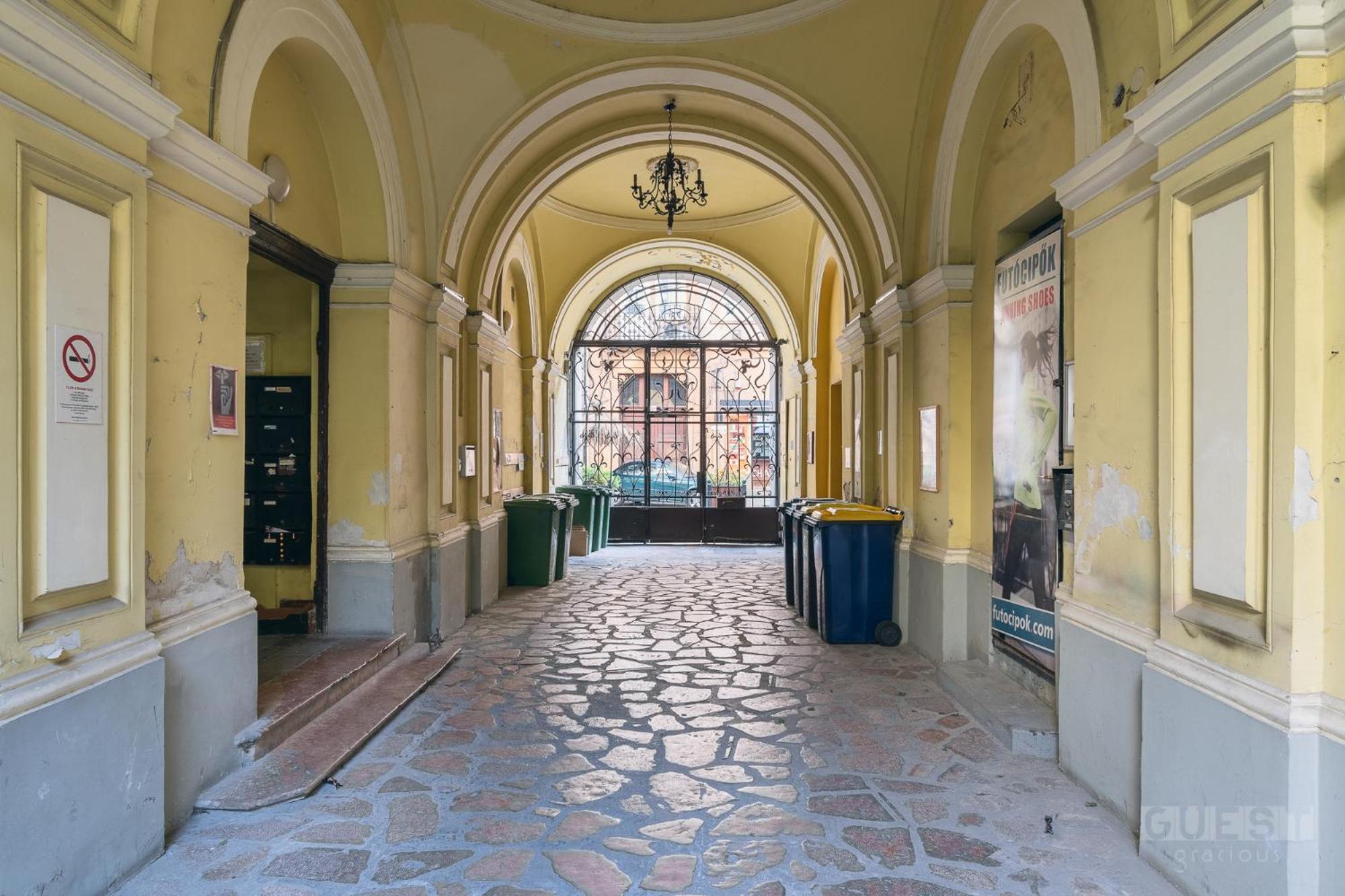 Central: Gracious Loft Budapest