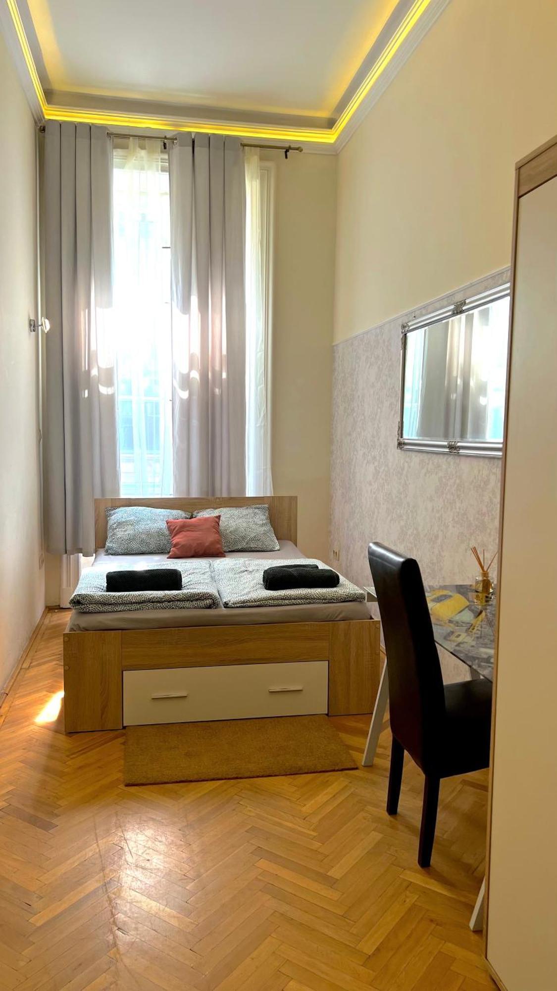 In Ferenciek Square Apartment *