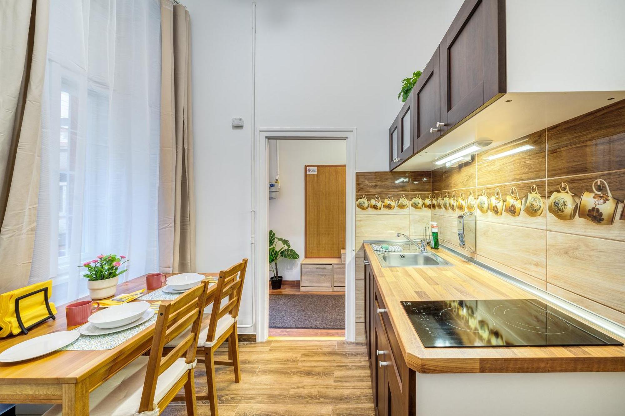 Diamond - Bimbam Bajza * Budapest