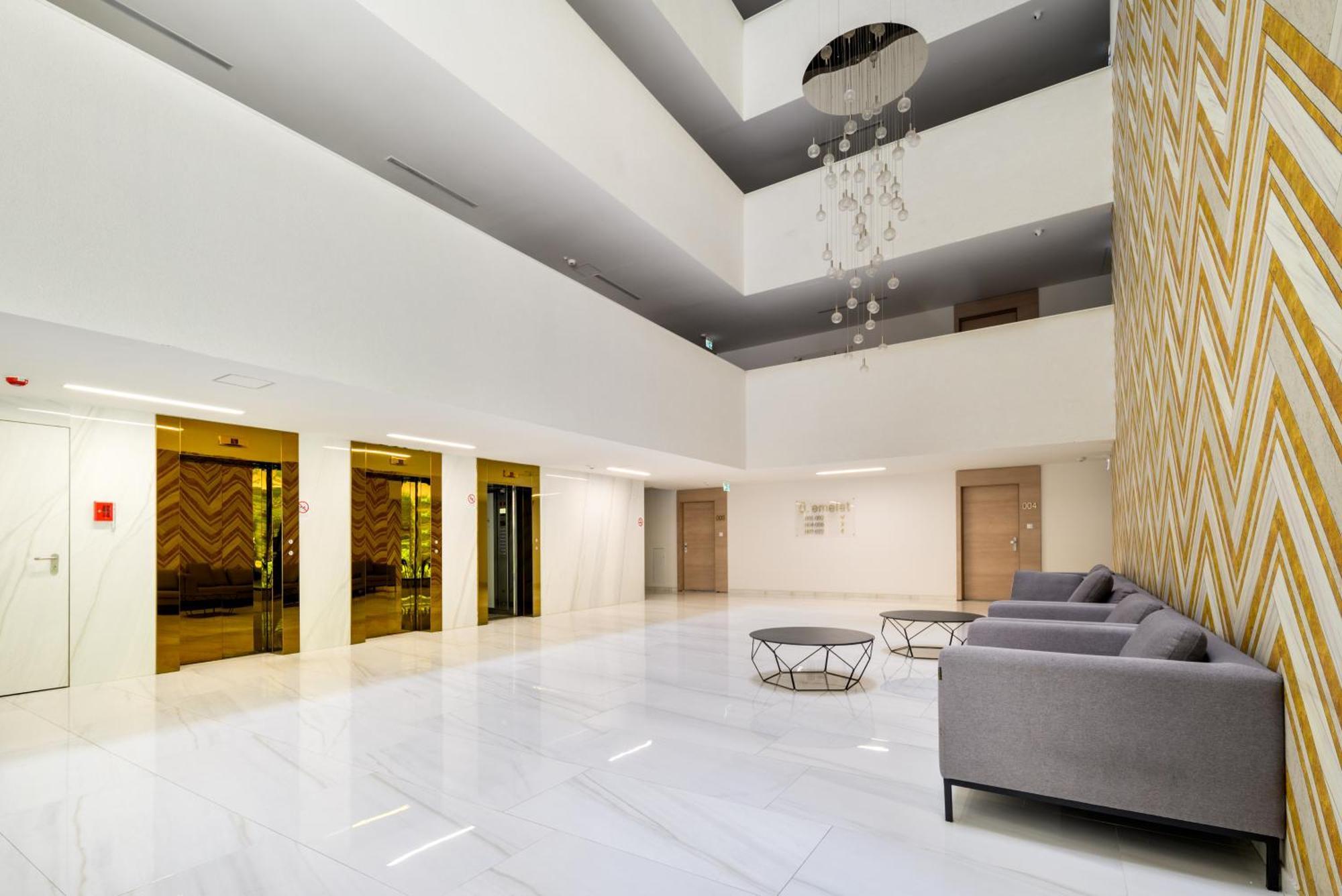 Atrium Deluxe Suite-free Parking Garage Same Building * Budapest