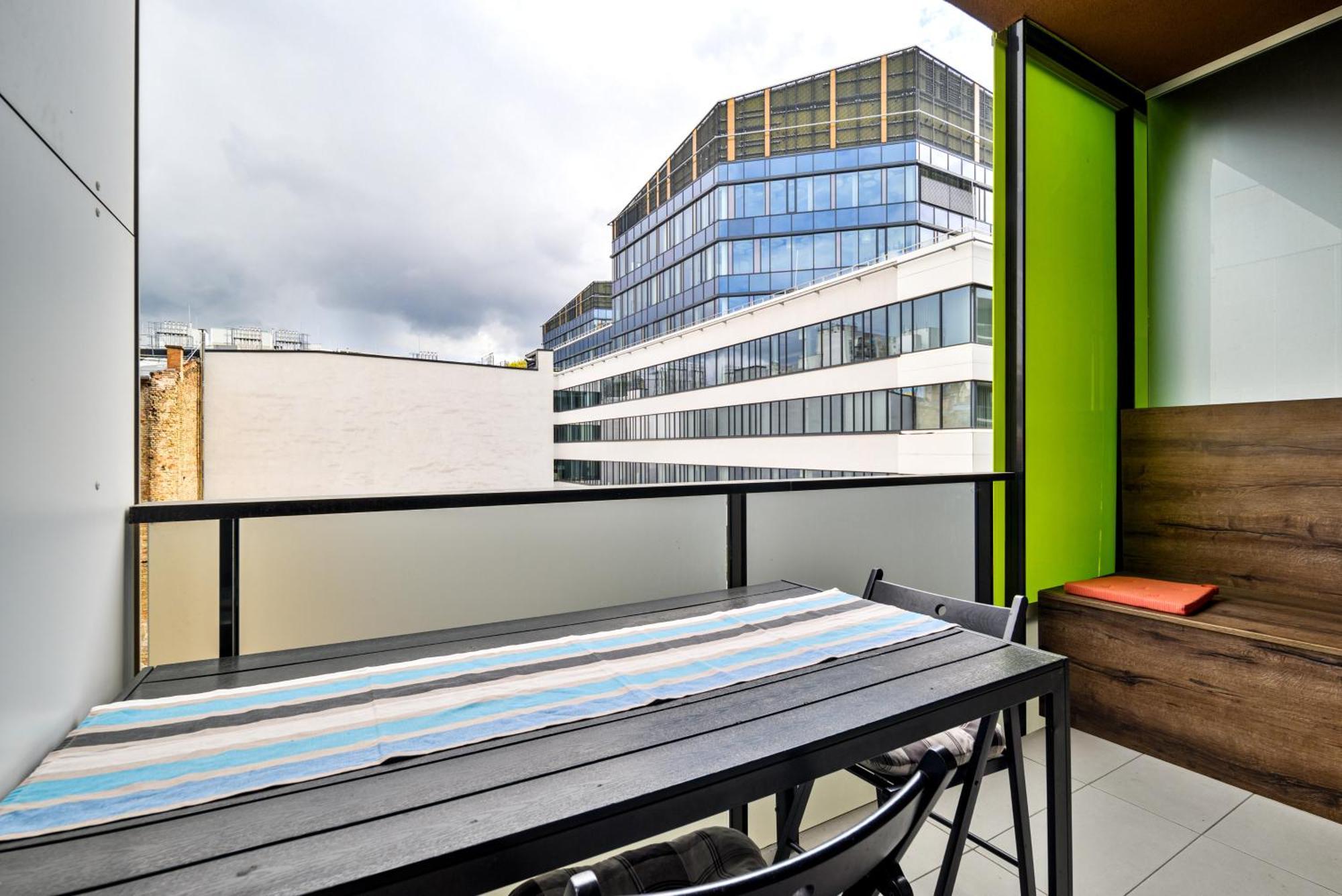 Appartamento Atrium Deluxe Suite-free Parking Garage Same Building Budapest