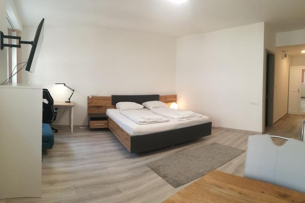 Beliz4 Ac Pretty In Party District Appartamento Budapest