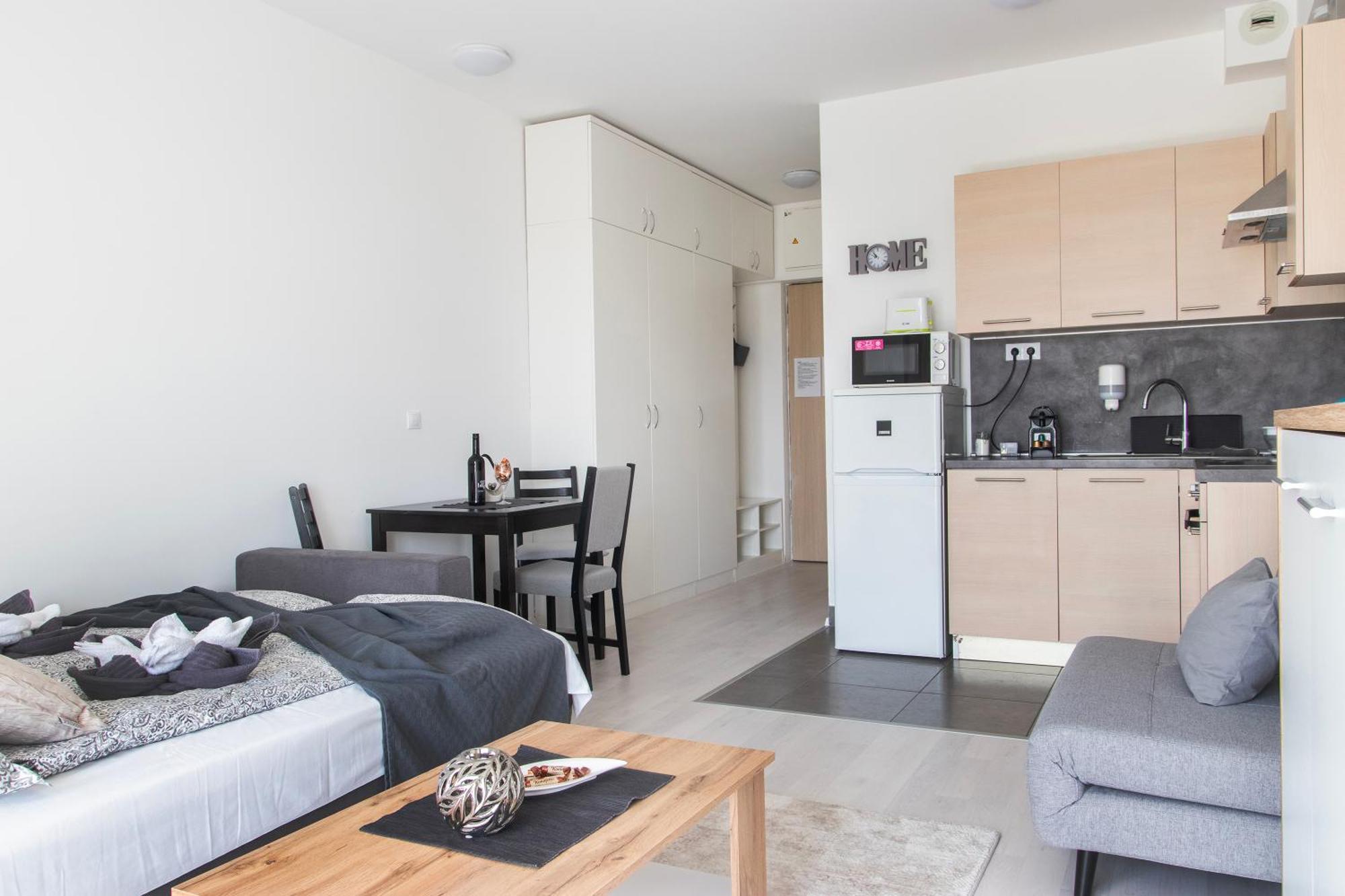 Apartment Corvin Gem With Parking