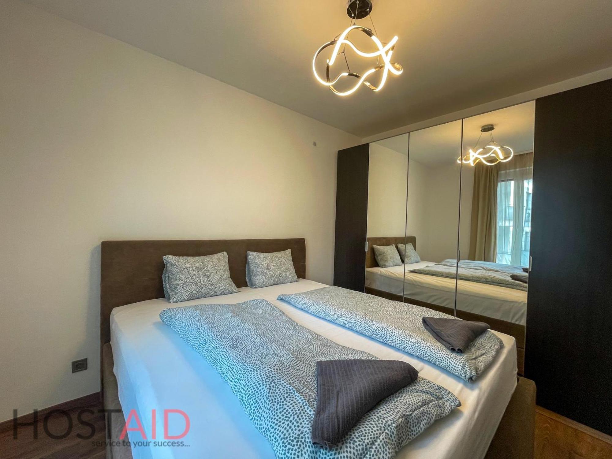 Mira - Hostaid Appartement Boedapest