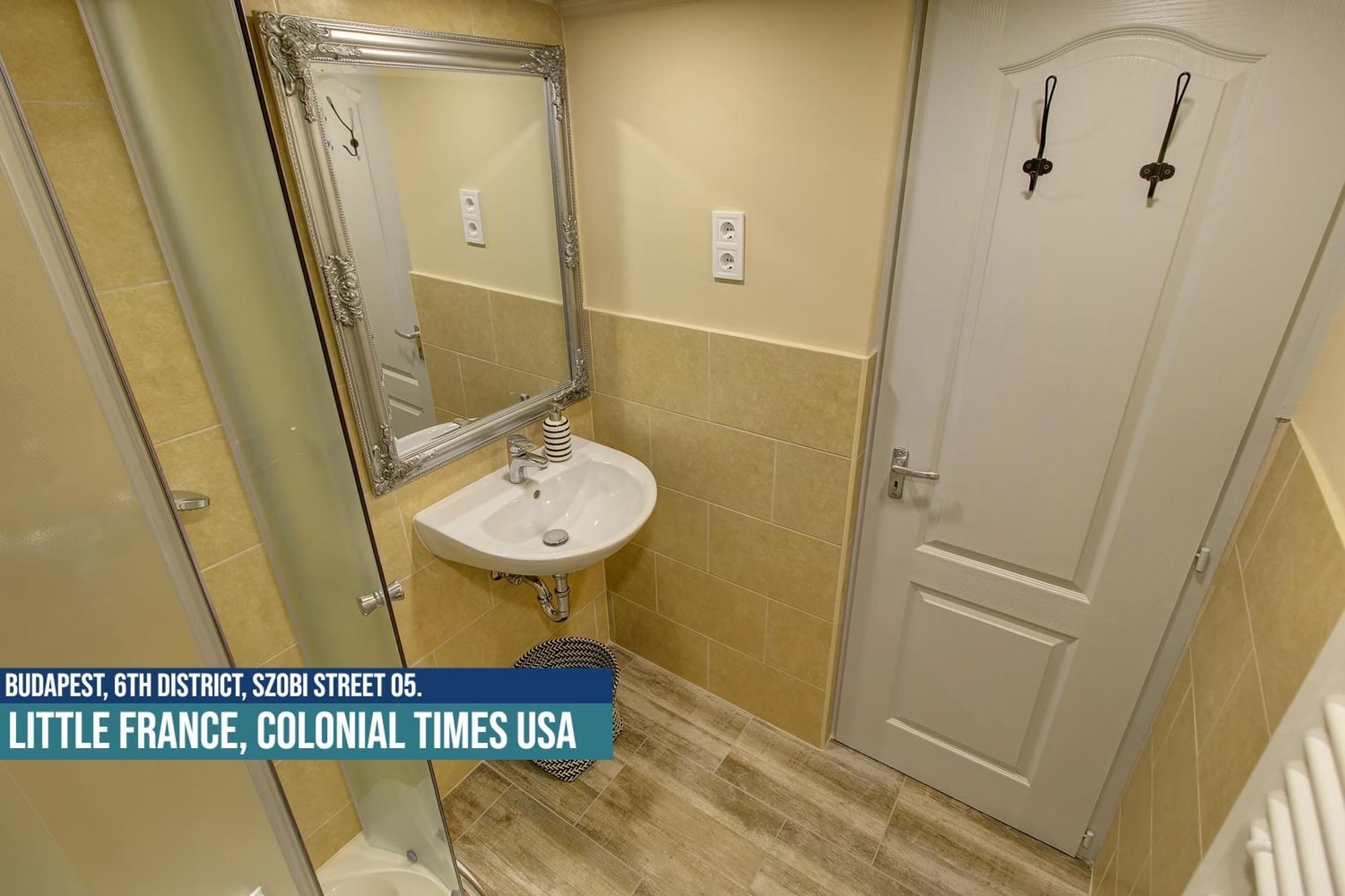 Little Americas Colonial Times Apts *