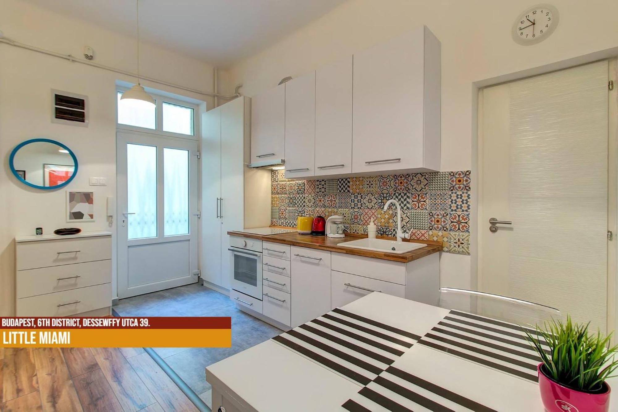 Apartman Little Americas Opera