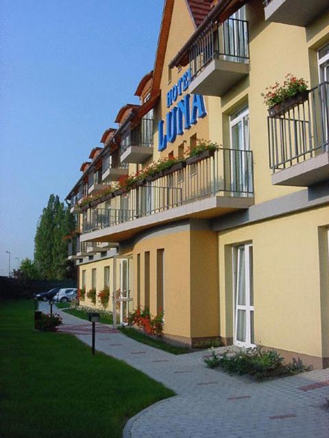 Hotel Luna 3*