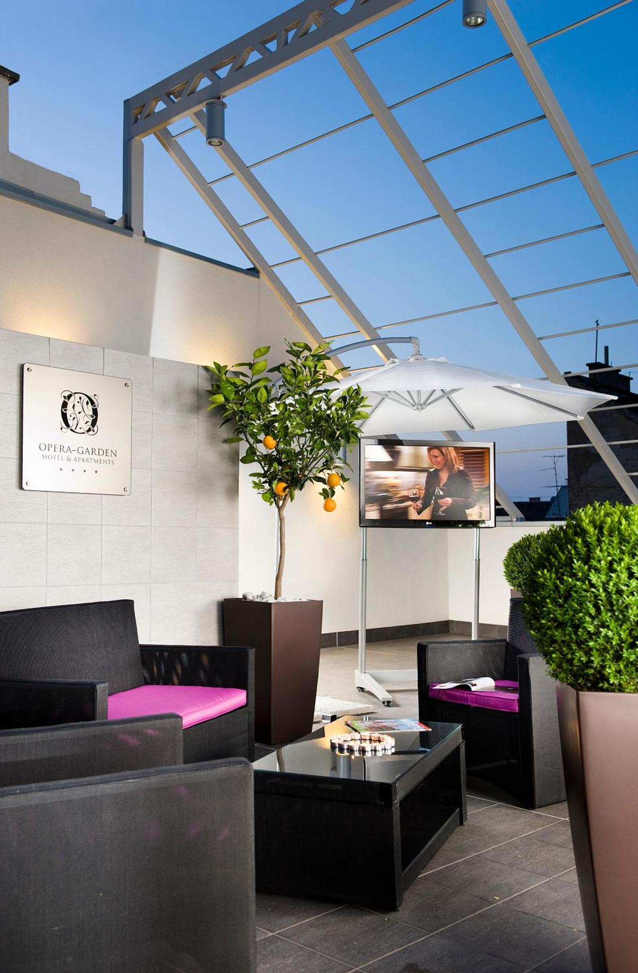 Hotel Opera Garden Hotel&apartments 4*