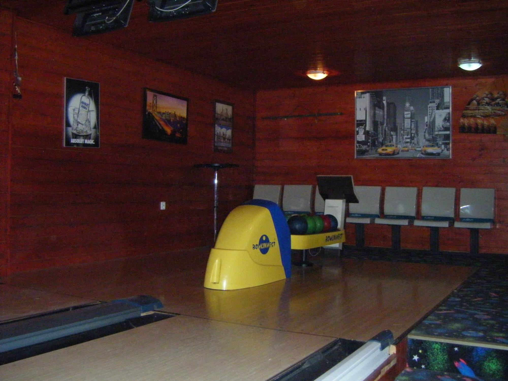 Motel Williams Village Bowling & Country Club