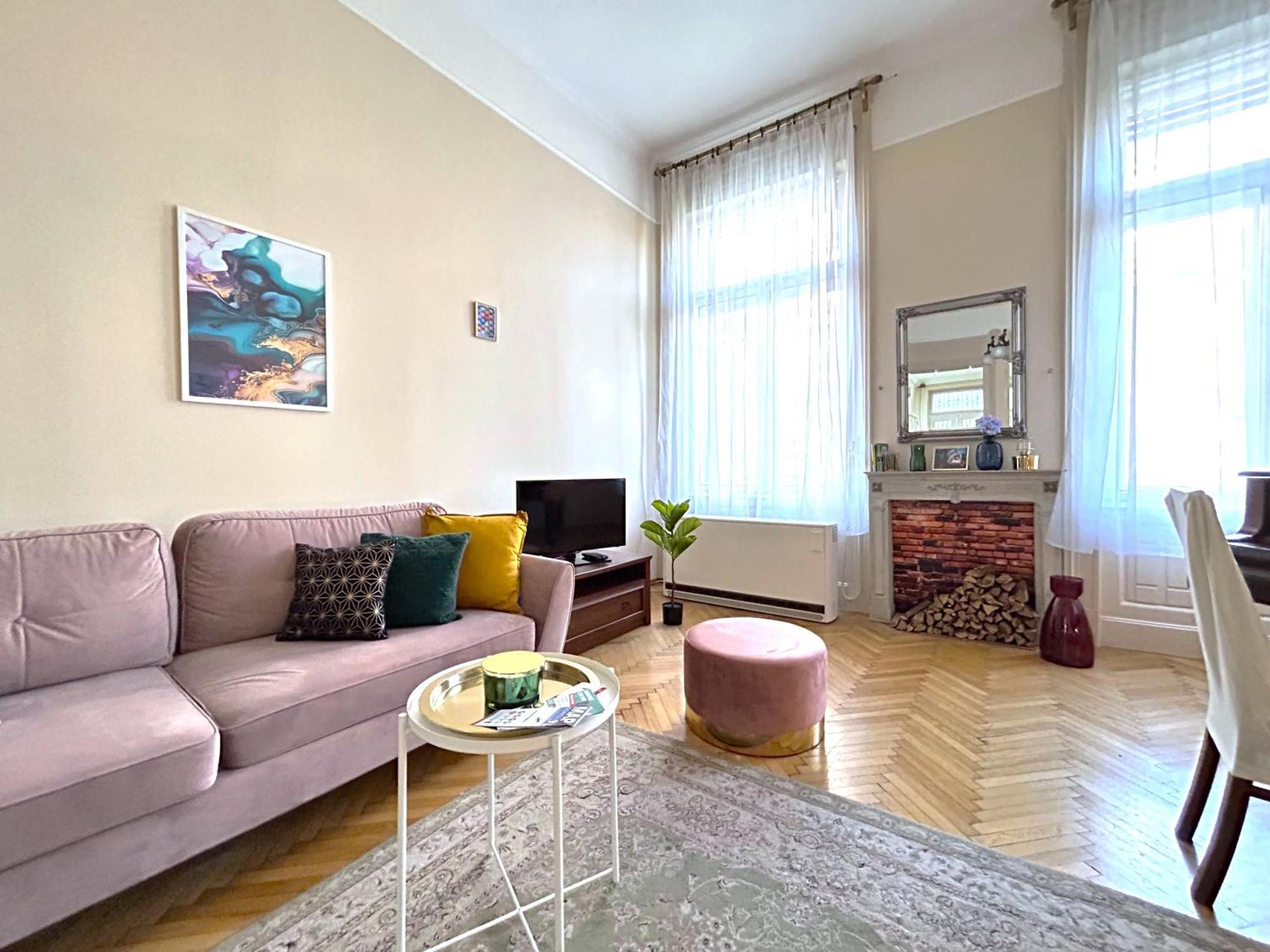 2 Rooms Between Of Chain Bridge, Cathedral, Parlament,Castle Area Budapest