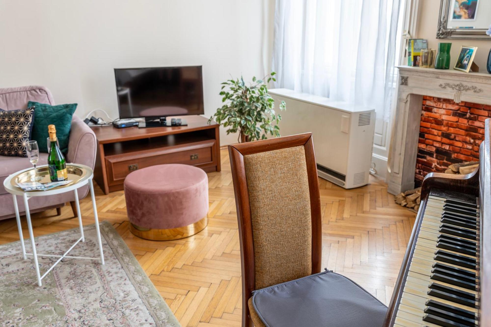 2 Rooms Between Of Chain Bridge, Cathedral, Parlament,Castle Area