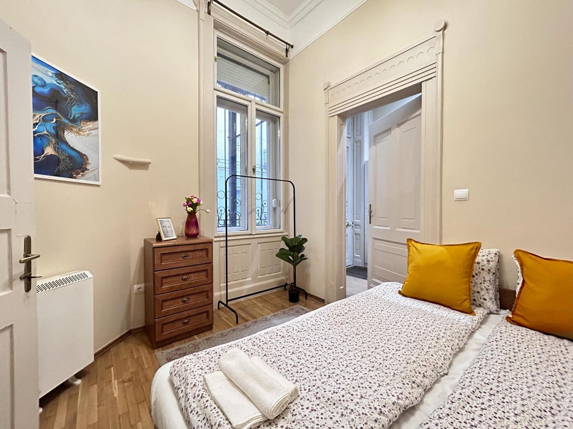 2 Rooms Between Of Chain Bridge, Cathedral, Parlament,Castle Area