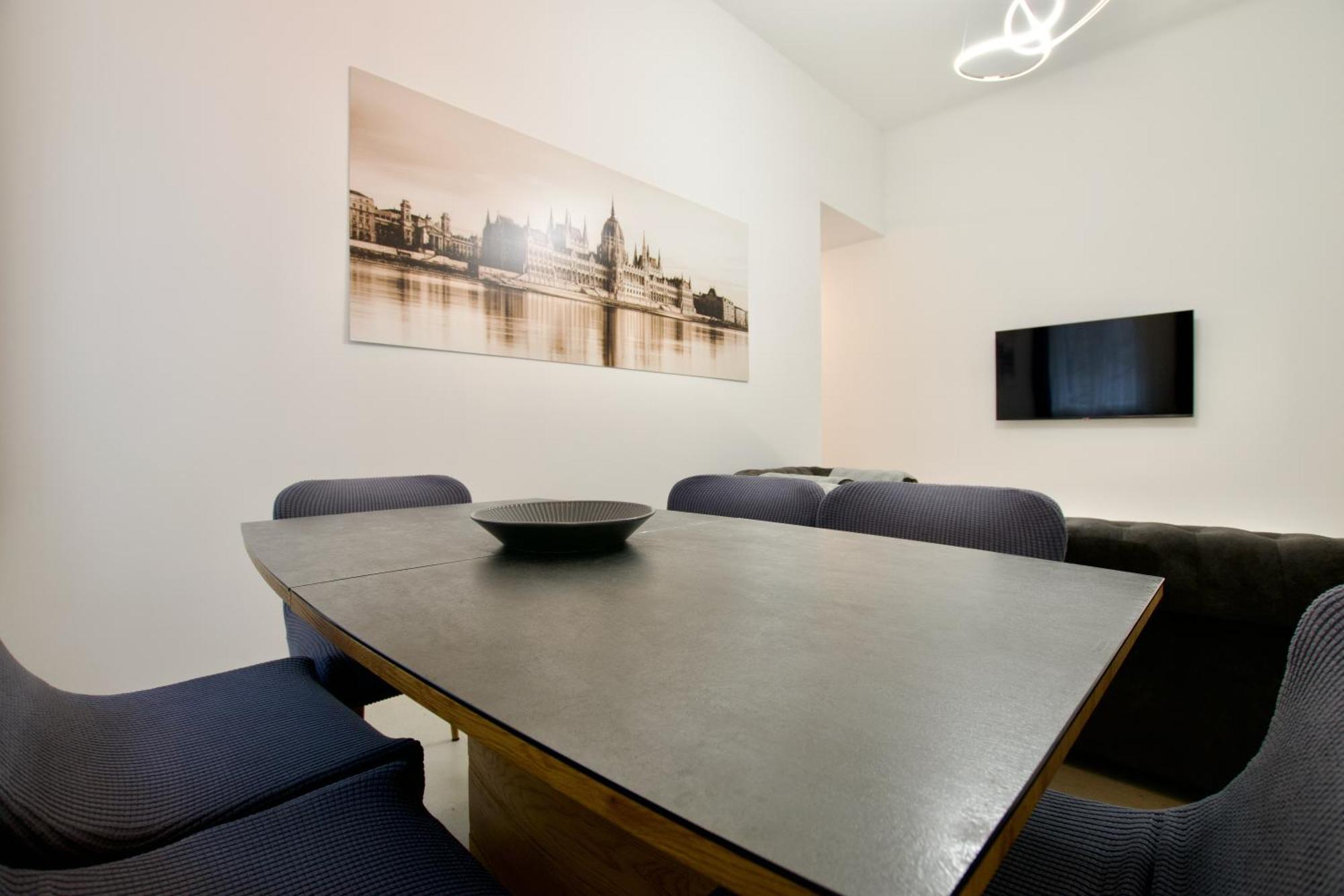 Apartment Premium By Hi5- Near New York Cafe *