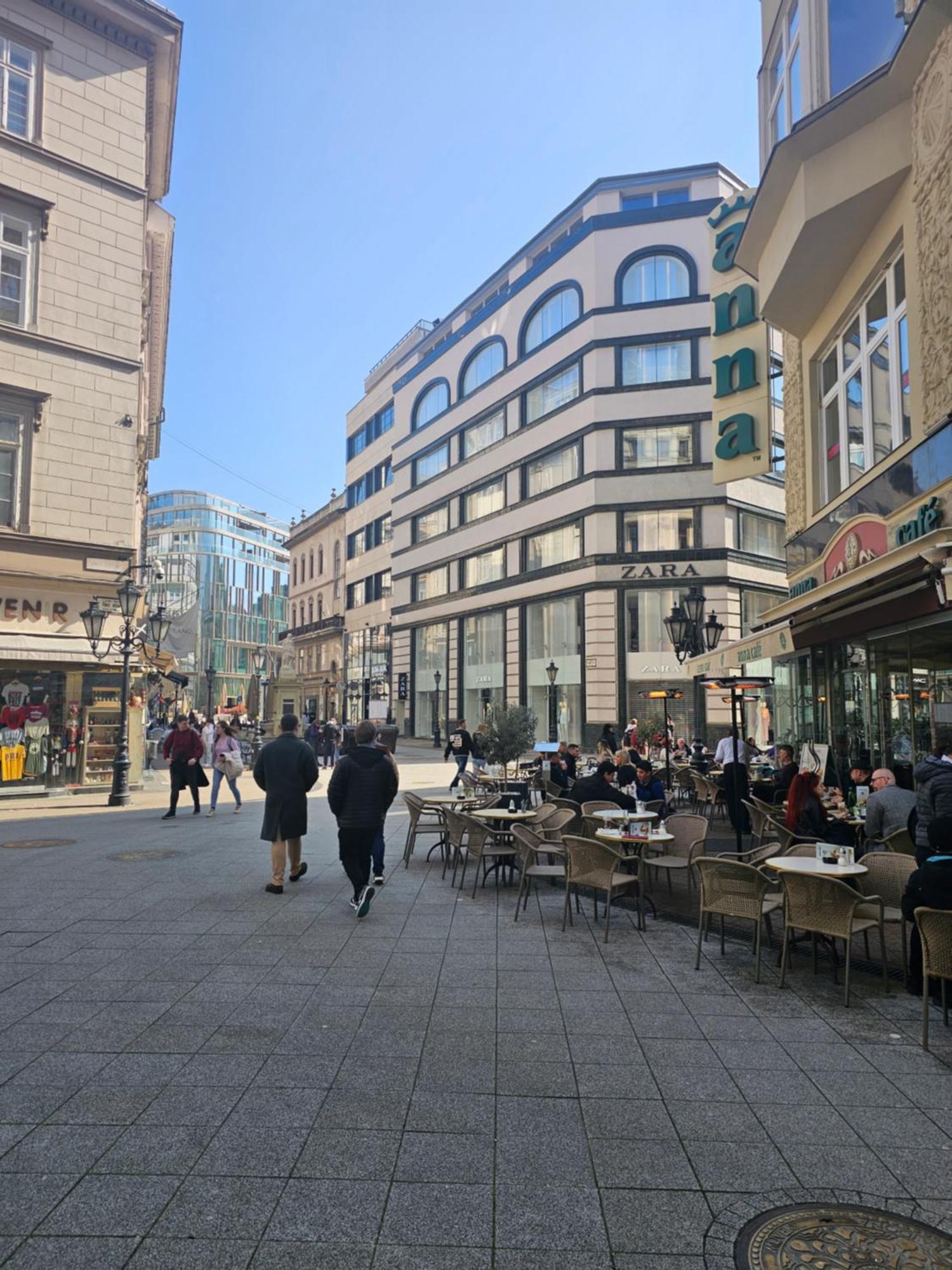 Mirella Apartman