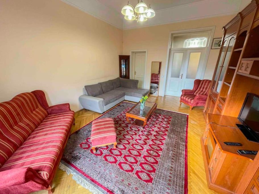 Spacious Retreat By Puskas Arena