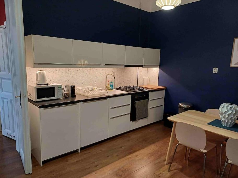 New 2br Near Andrassy Av. And Varosliget Budapest