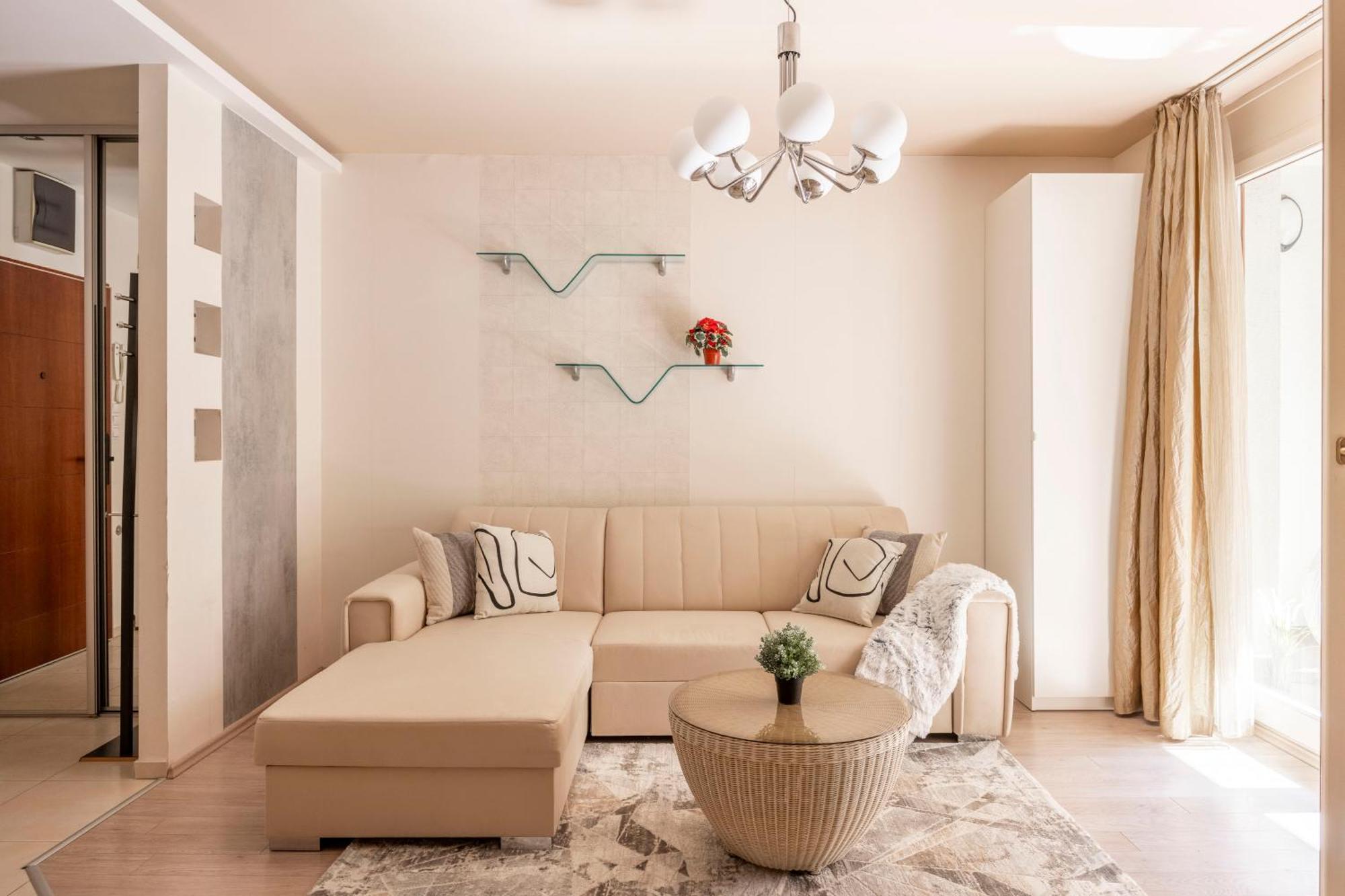 Apartman Exclusive With Balcony By Prestige Homes Budapest