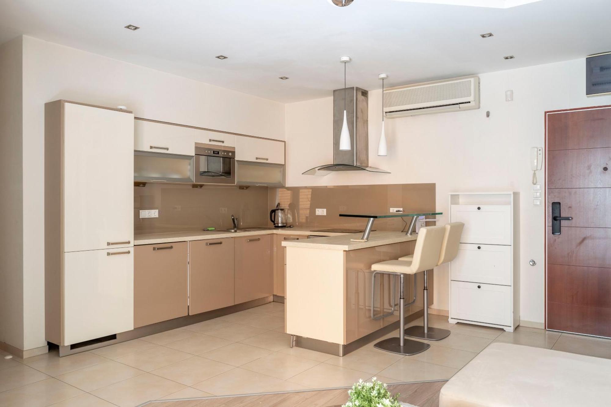 Exclusive With Balcony By Prestige Homes Budapešť