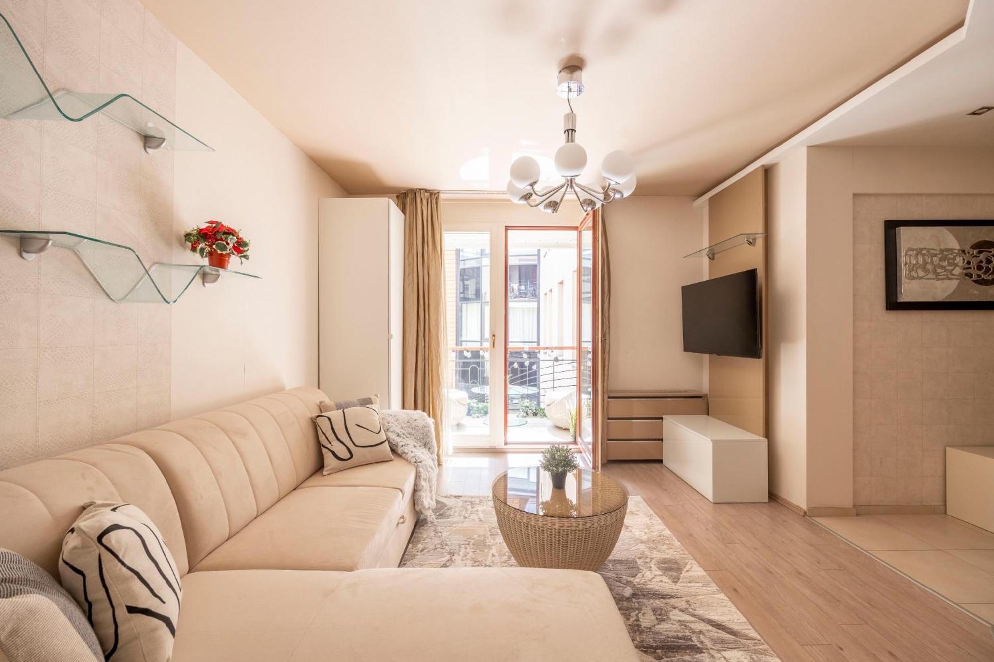 Apartman Exclusive With Balcony By Prestige Homes *