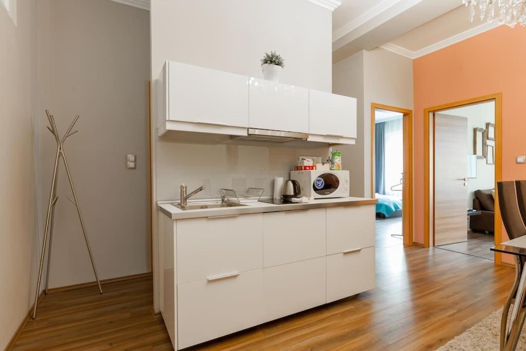 Appartement Art Deco 3 Bedroom, 3 Bathroom, Balcony Budapest
