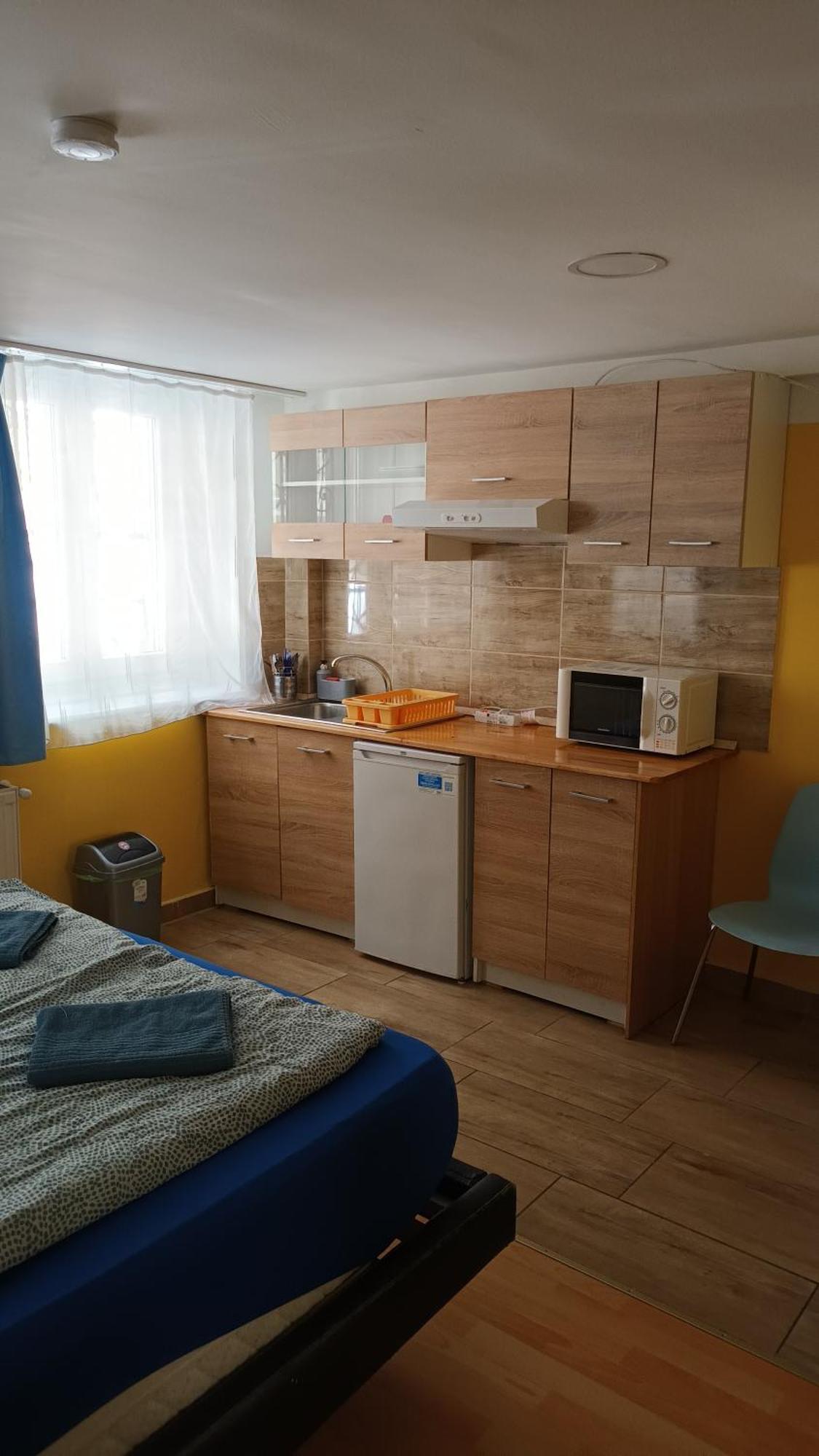 Deniz Penzión pre hostí *