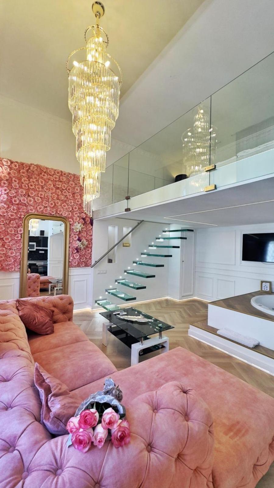 Apartament Jacuzzi Opera