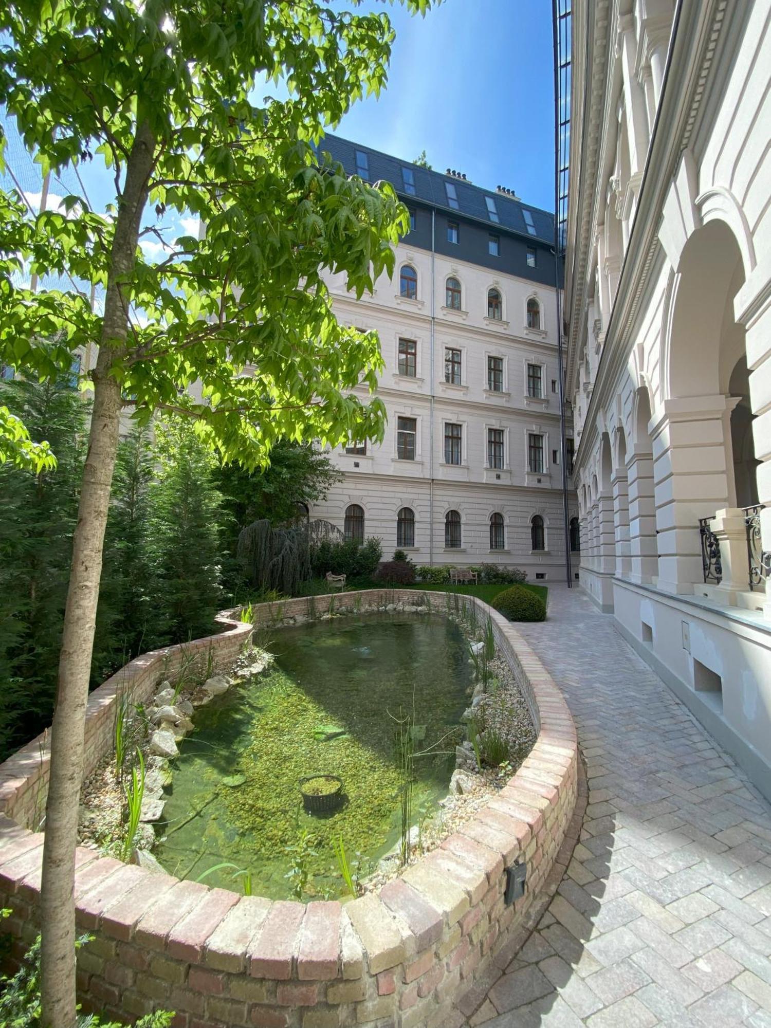Andrassy Palace - Stylish 1 Appartamento *