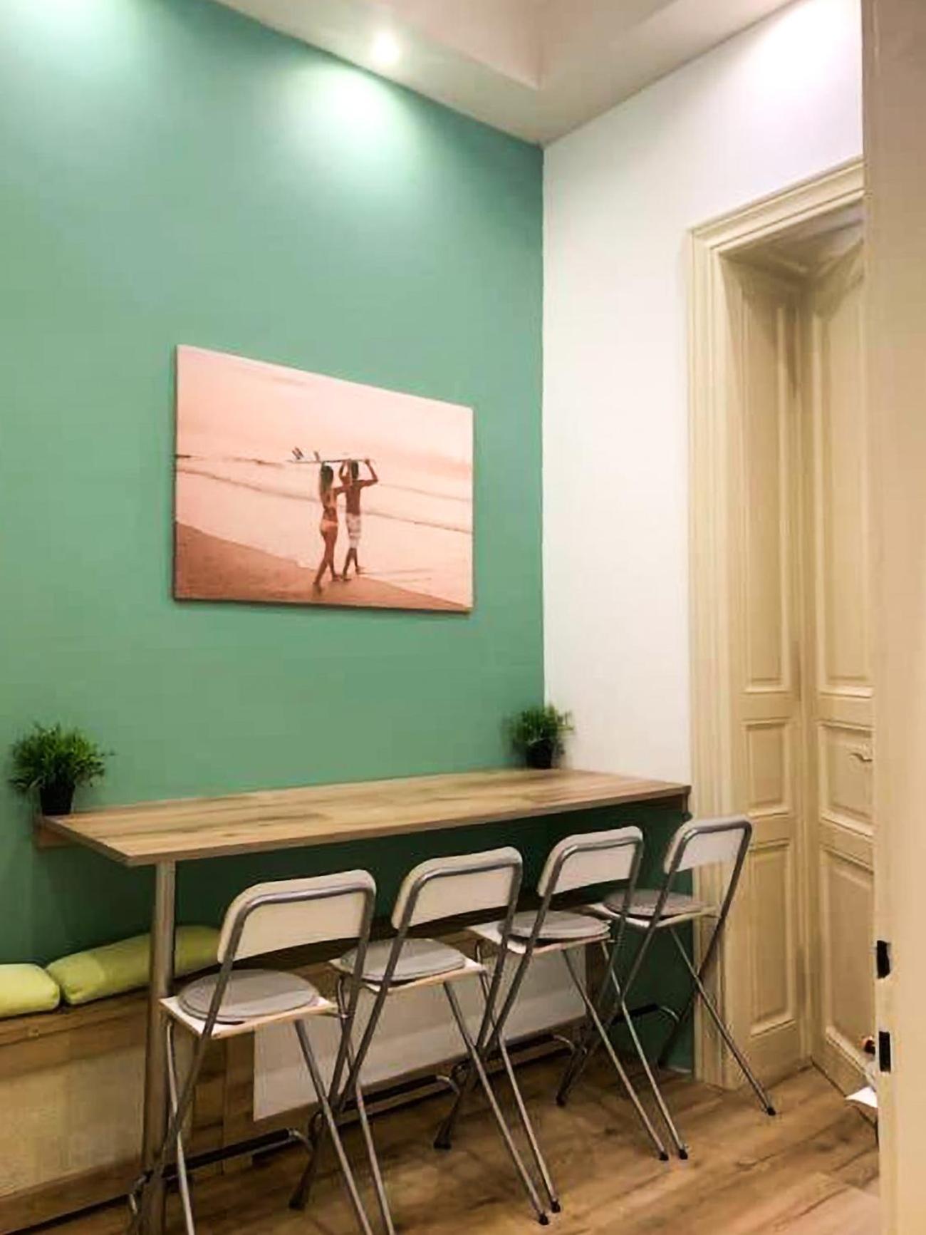 Apartment Spacious In The Budapest