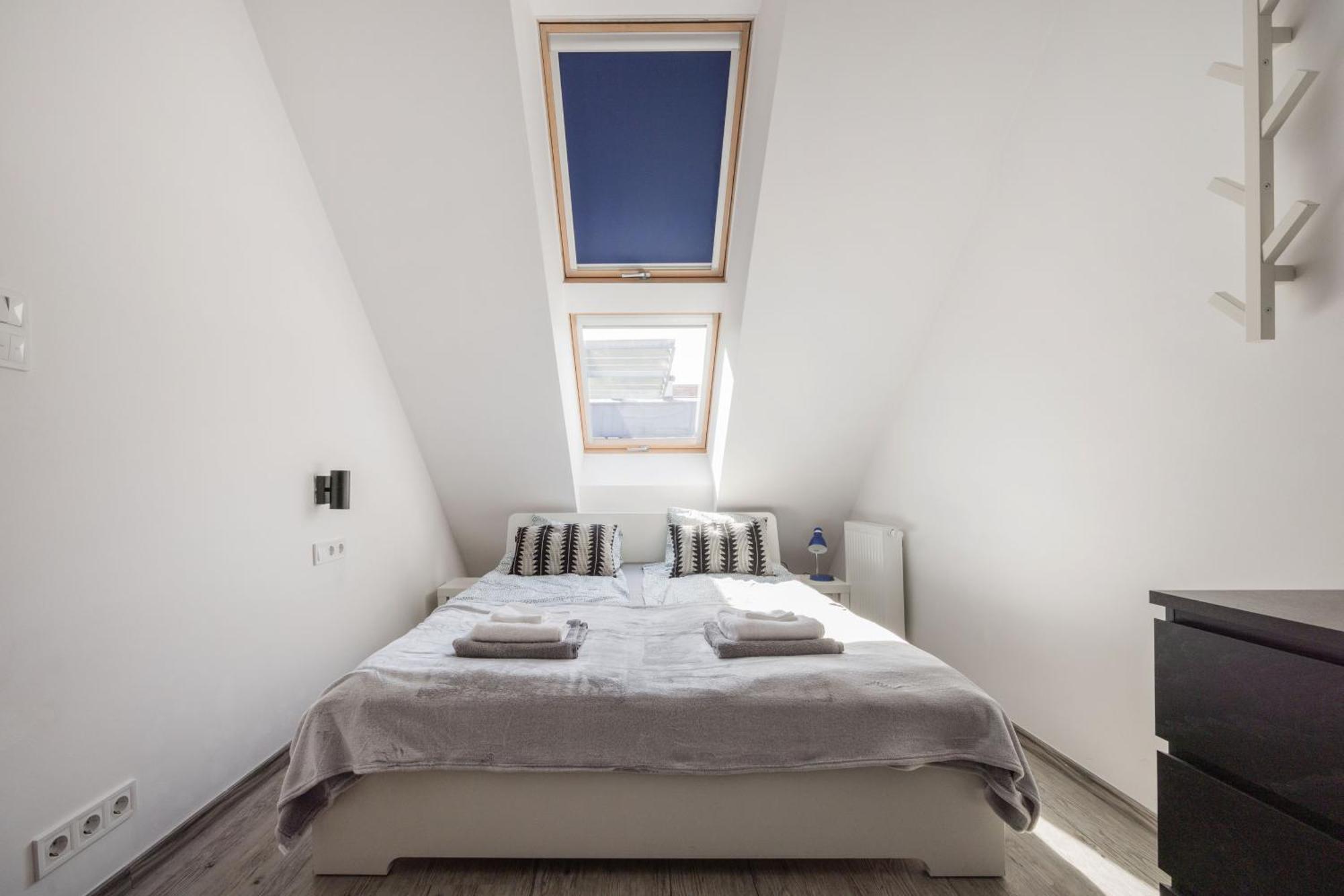 Bright Floor With Parking Apartment Budapest