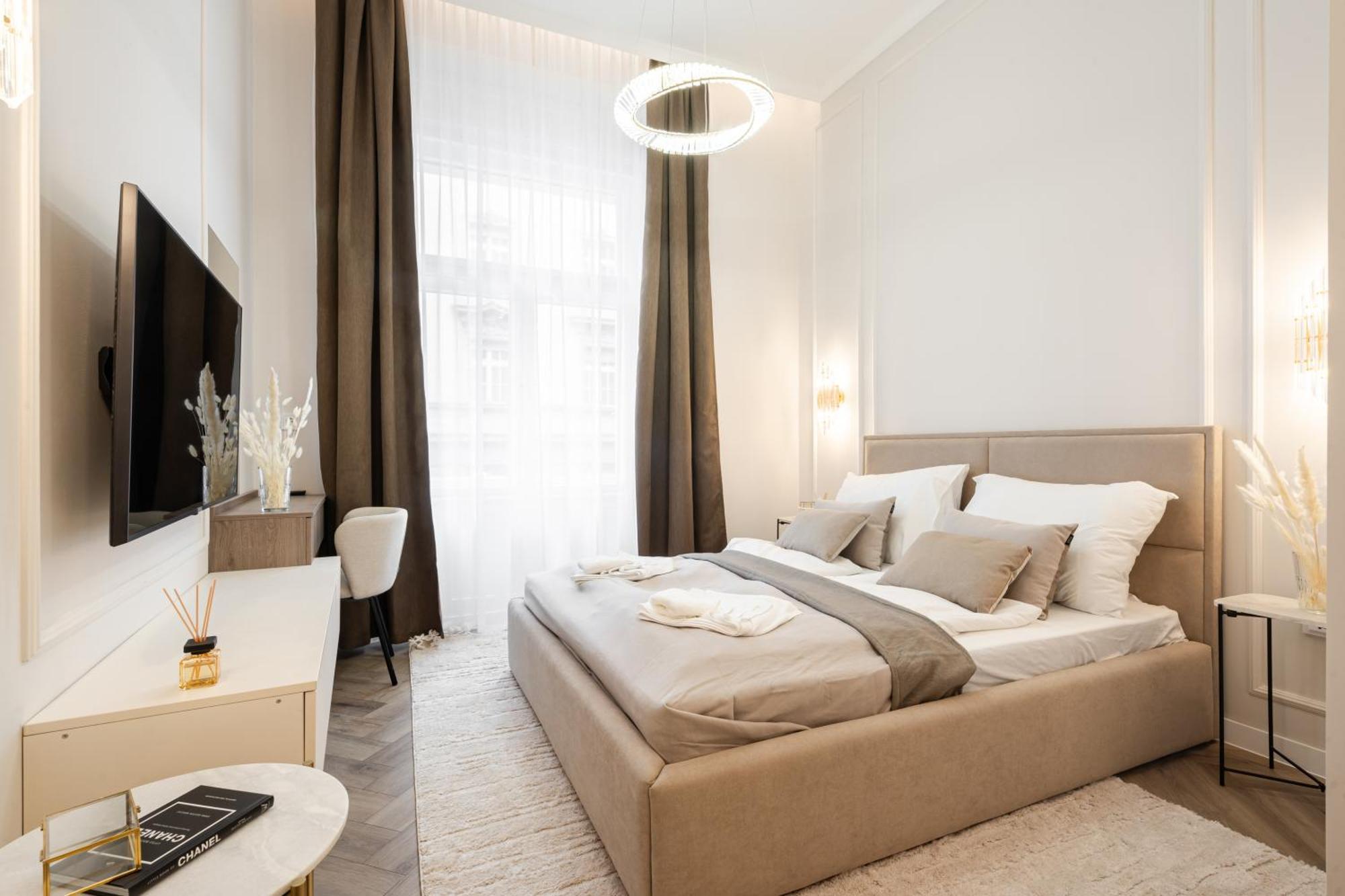 A20 - Boutique Location, By Bqa Budapest