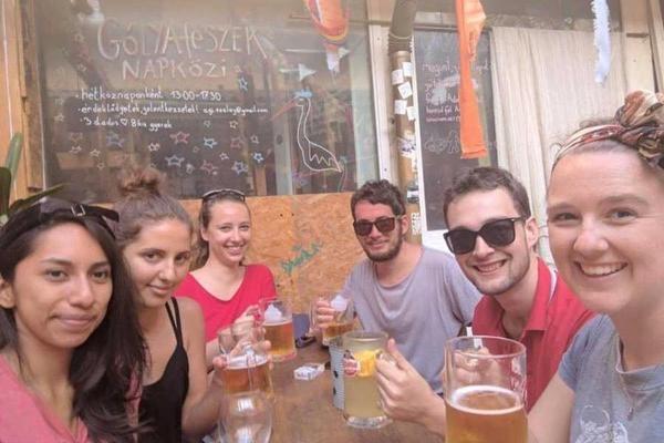 Garden Hostal *