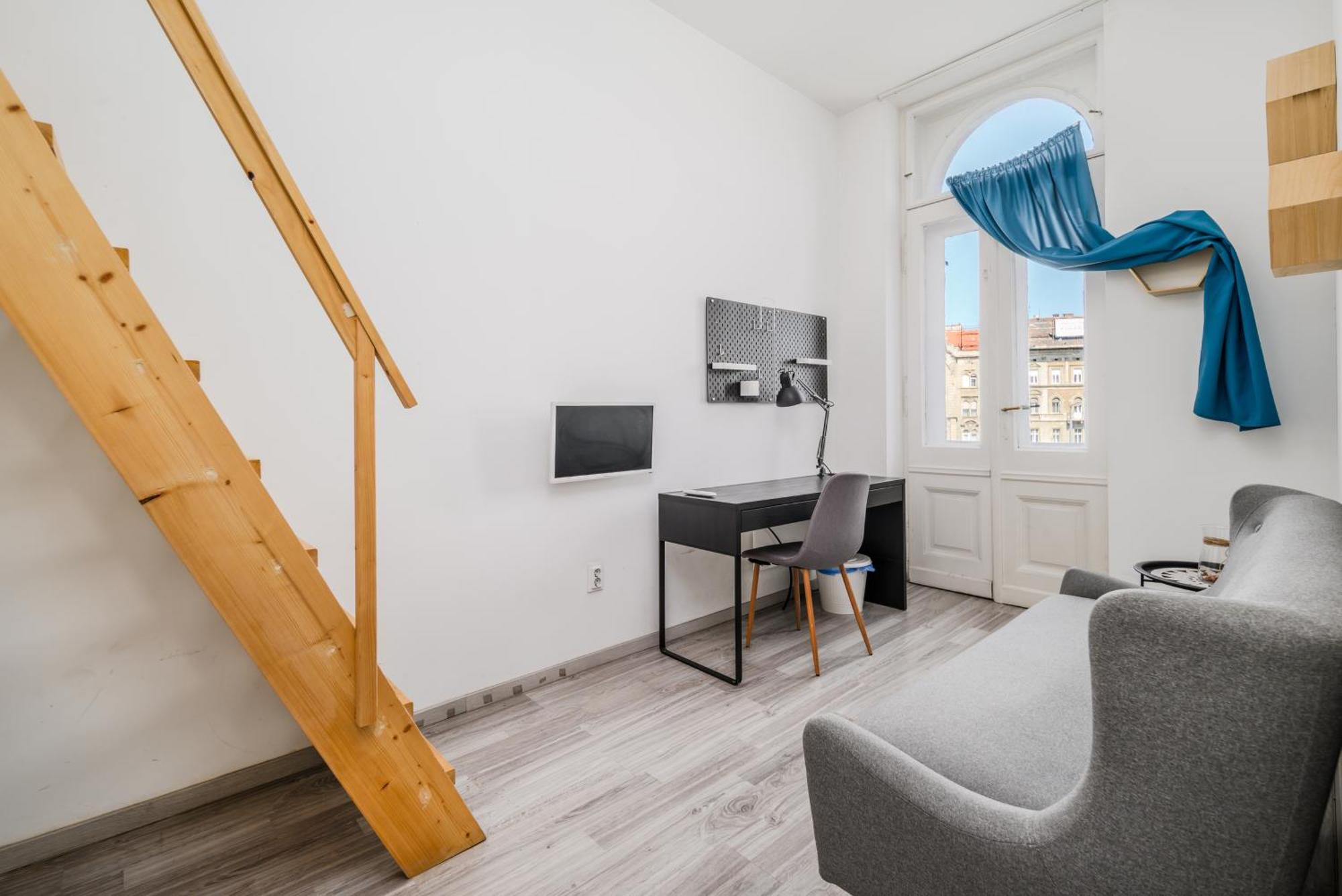 5 Bedrooms Keleti-home Apartamento *