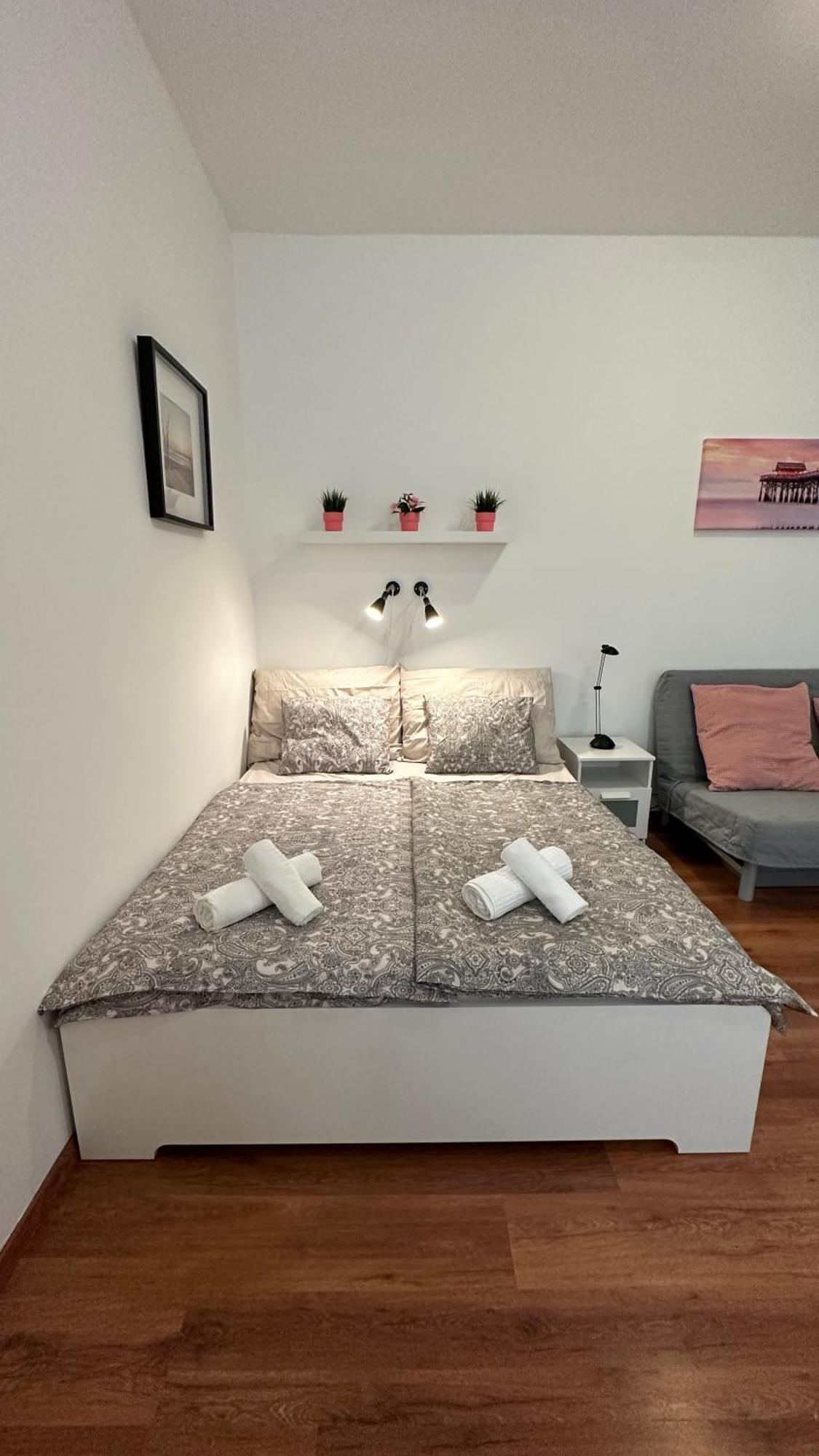Juan Apartmán *