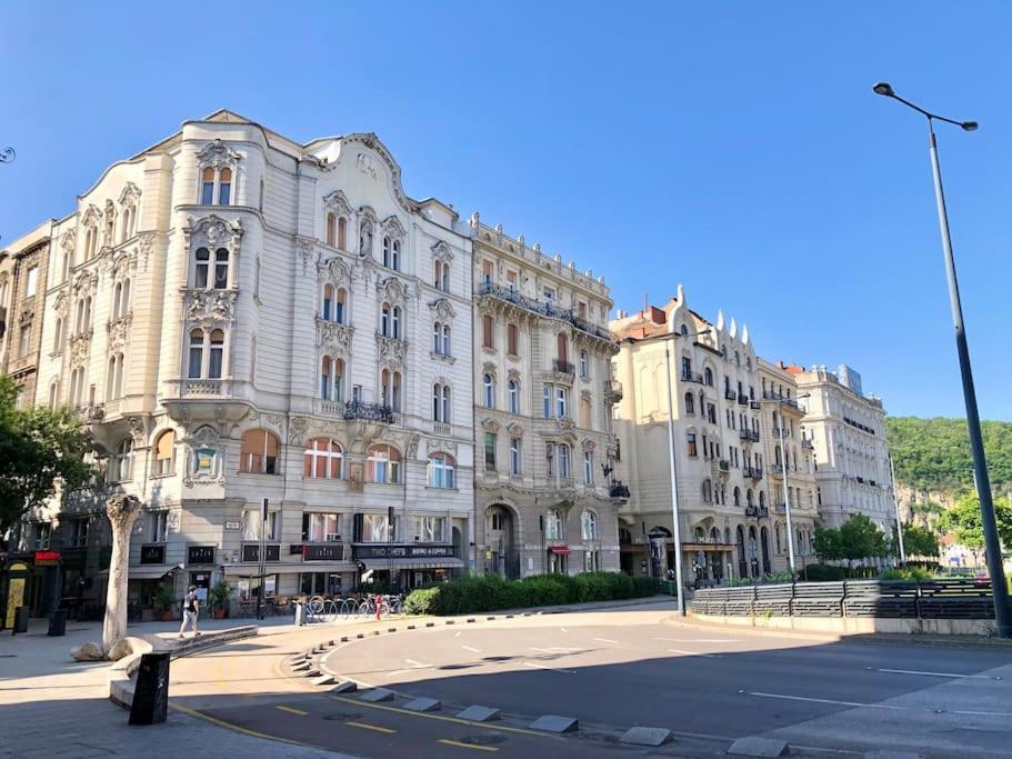 Apartamento & Danube View *