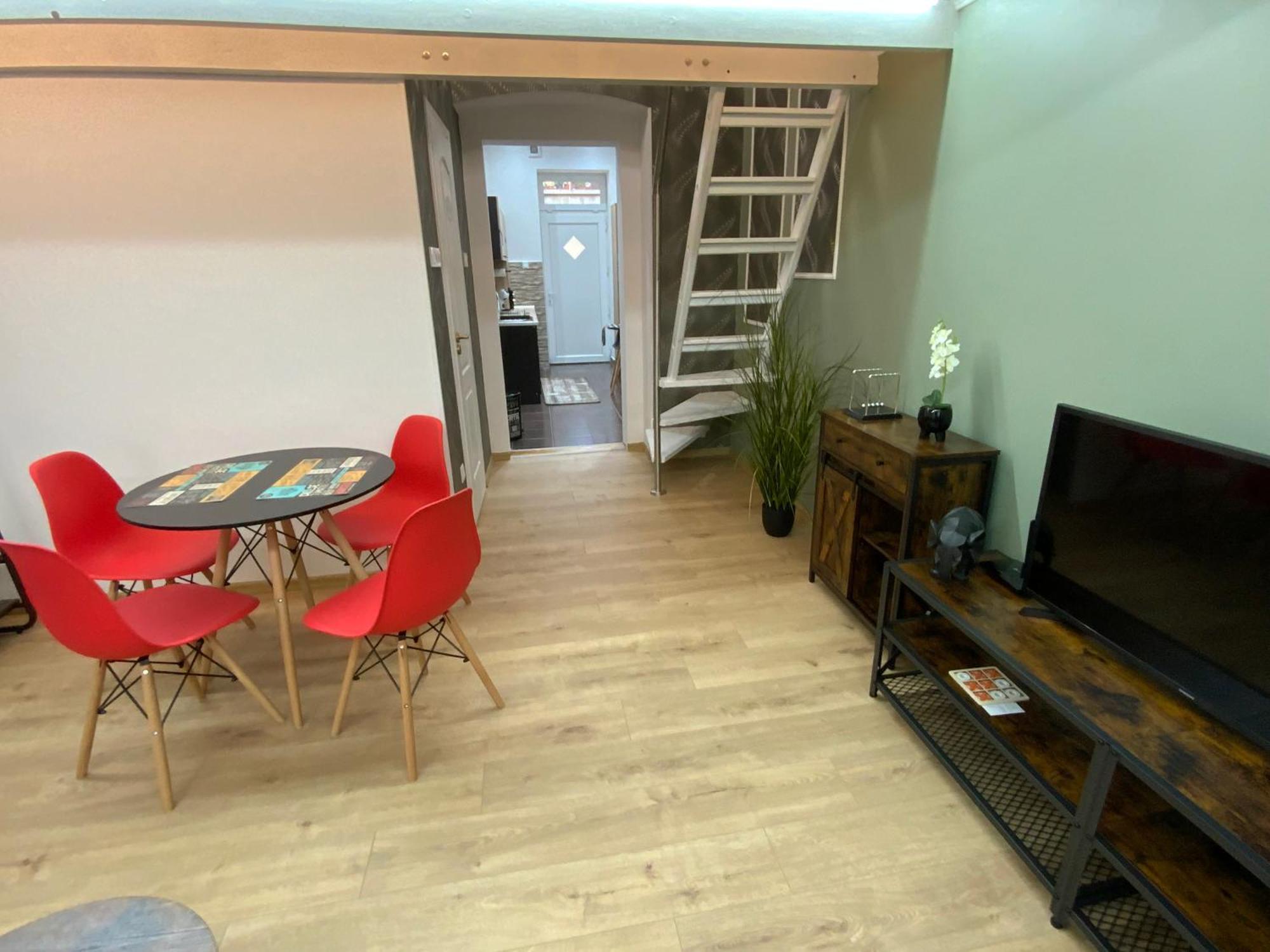 Center Apartment