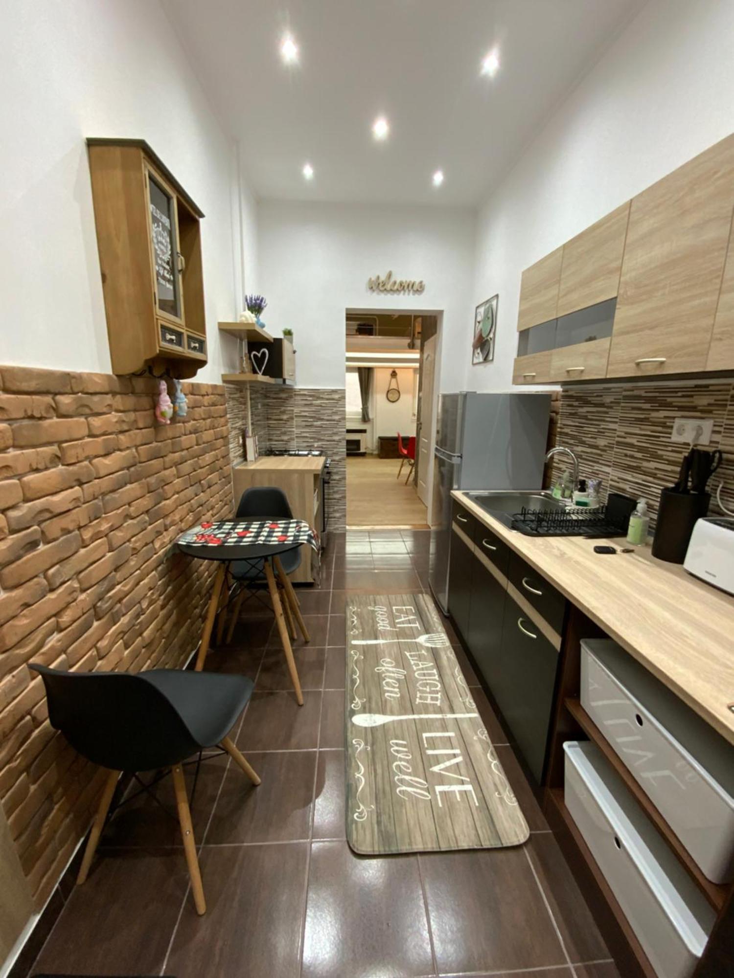 Apartment Center *