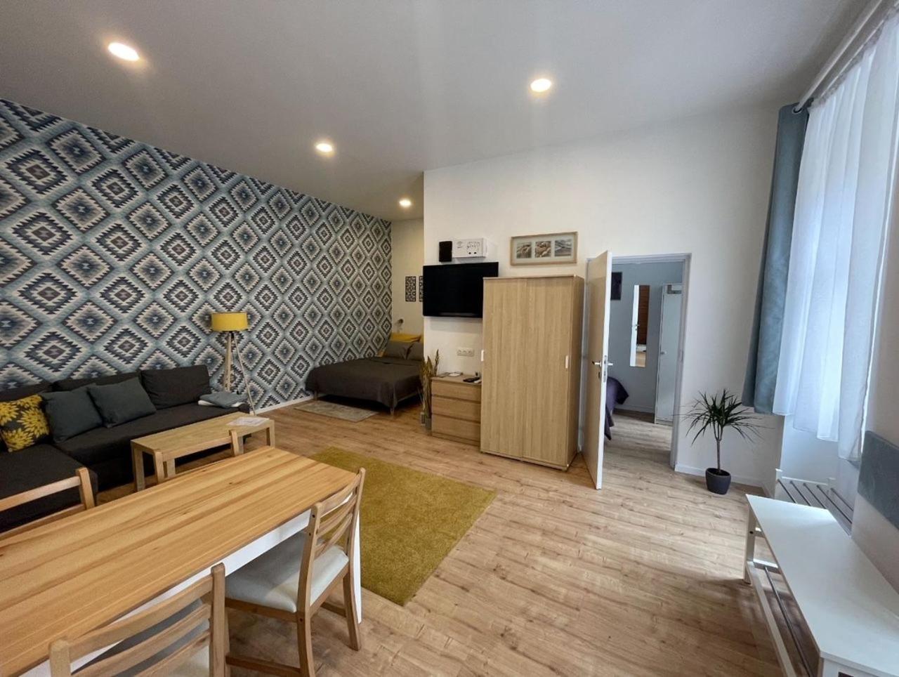 Centerpoint R7 * Budapest
