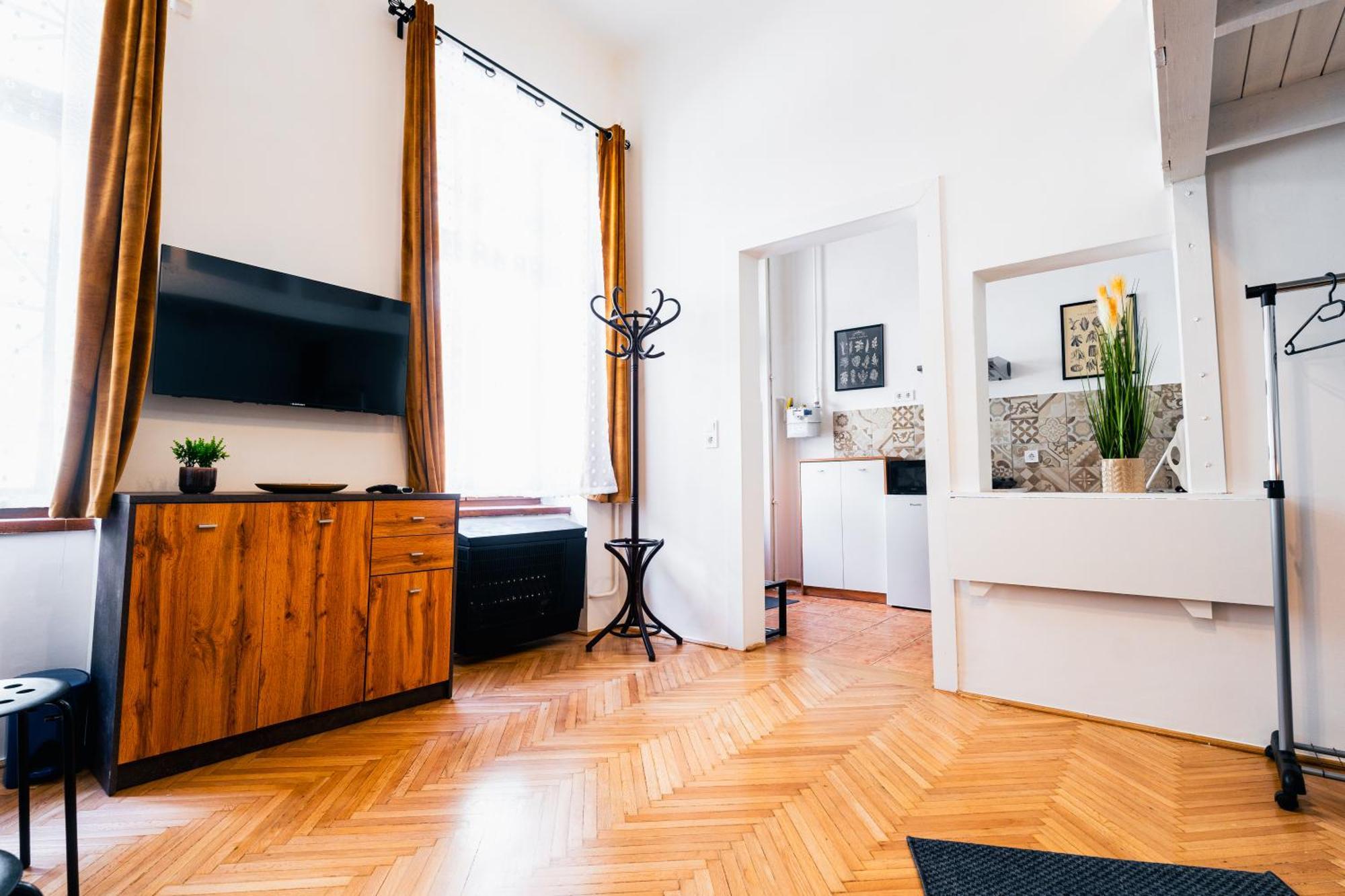 Apartment Seventh Heaven 2 *