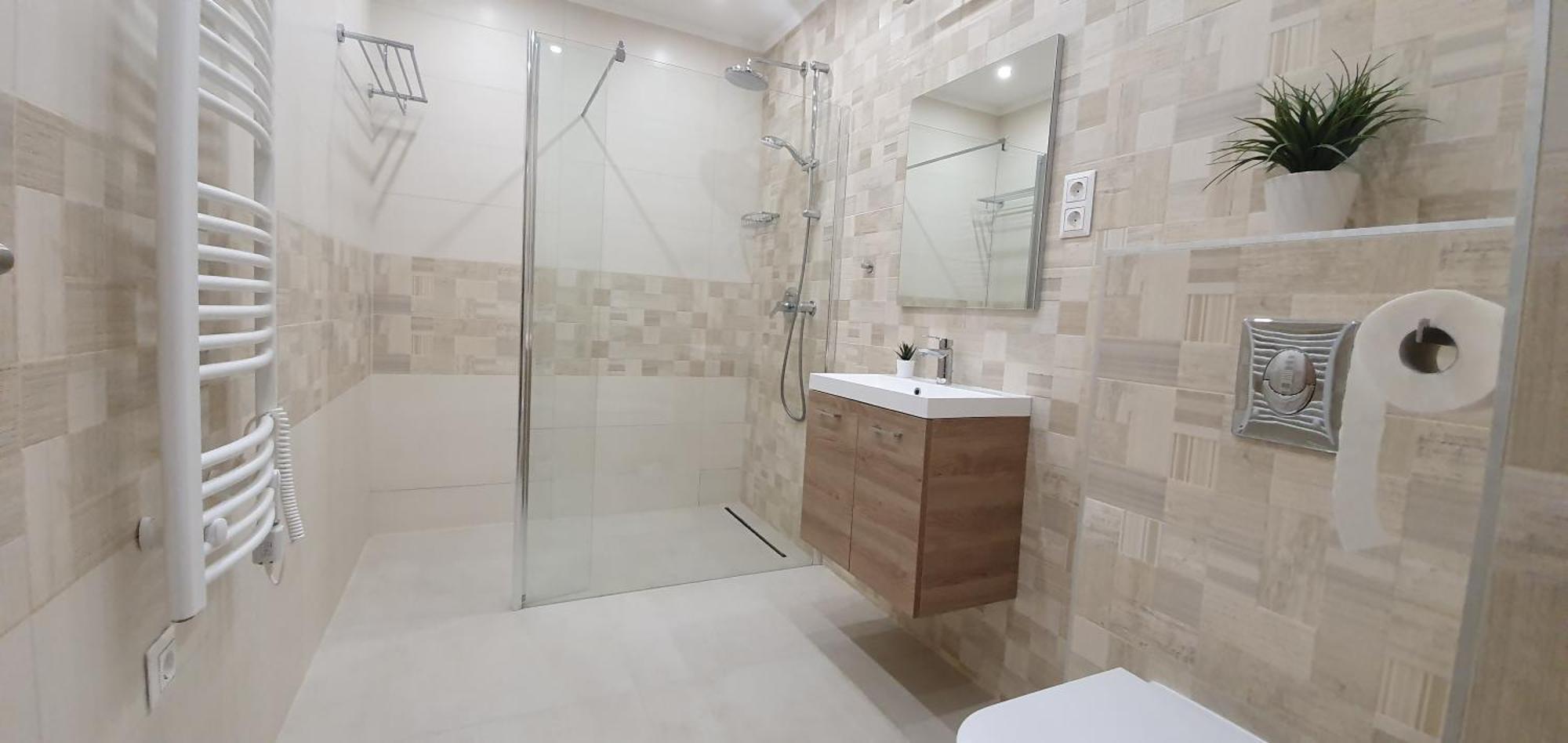 Royal In The Center With Free Parking! * Budapest