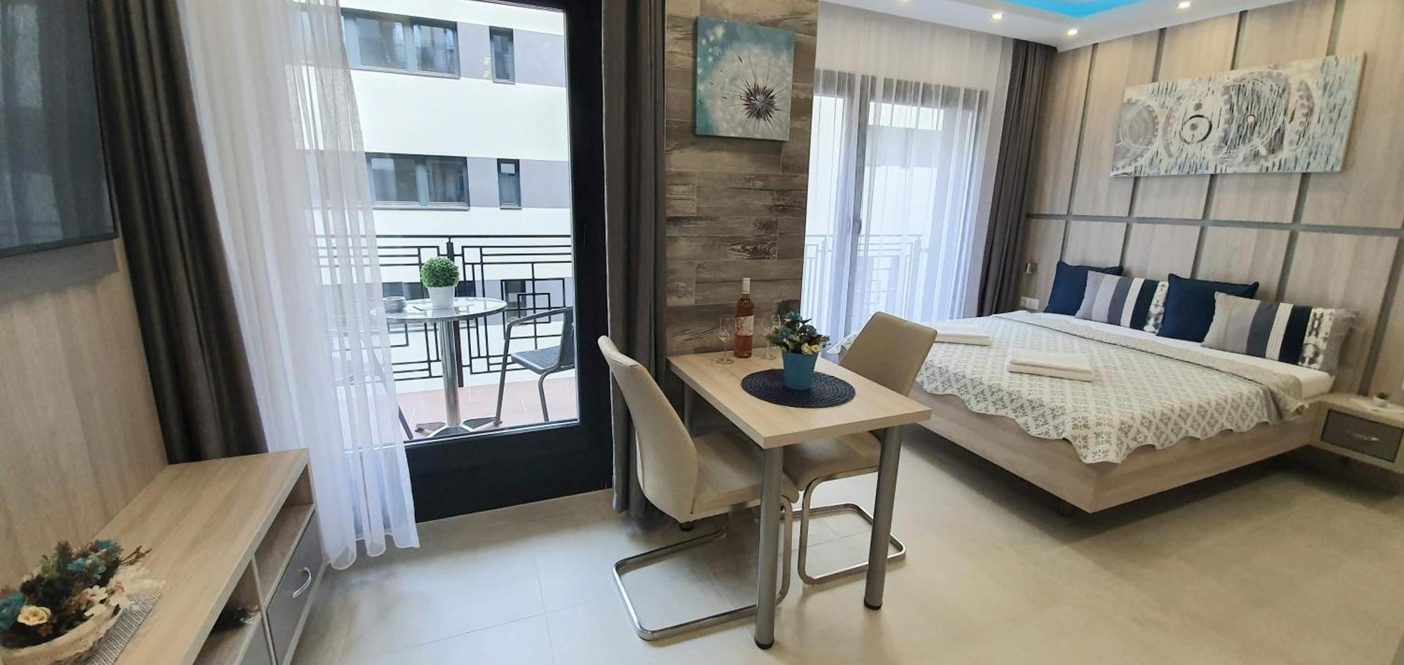 Lejlighed Royal In The Center With Free Parking! *