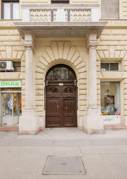 Apartmán Modern And Stylish 2-bedroom In The Center Budapest