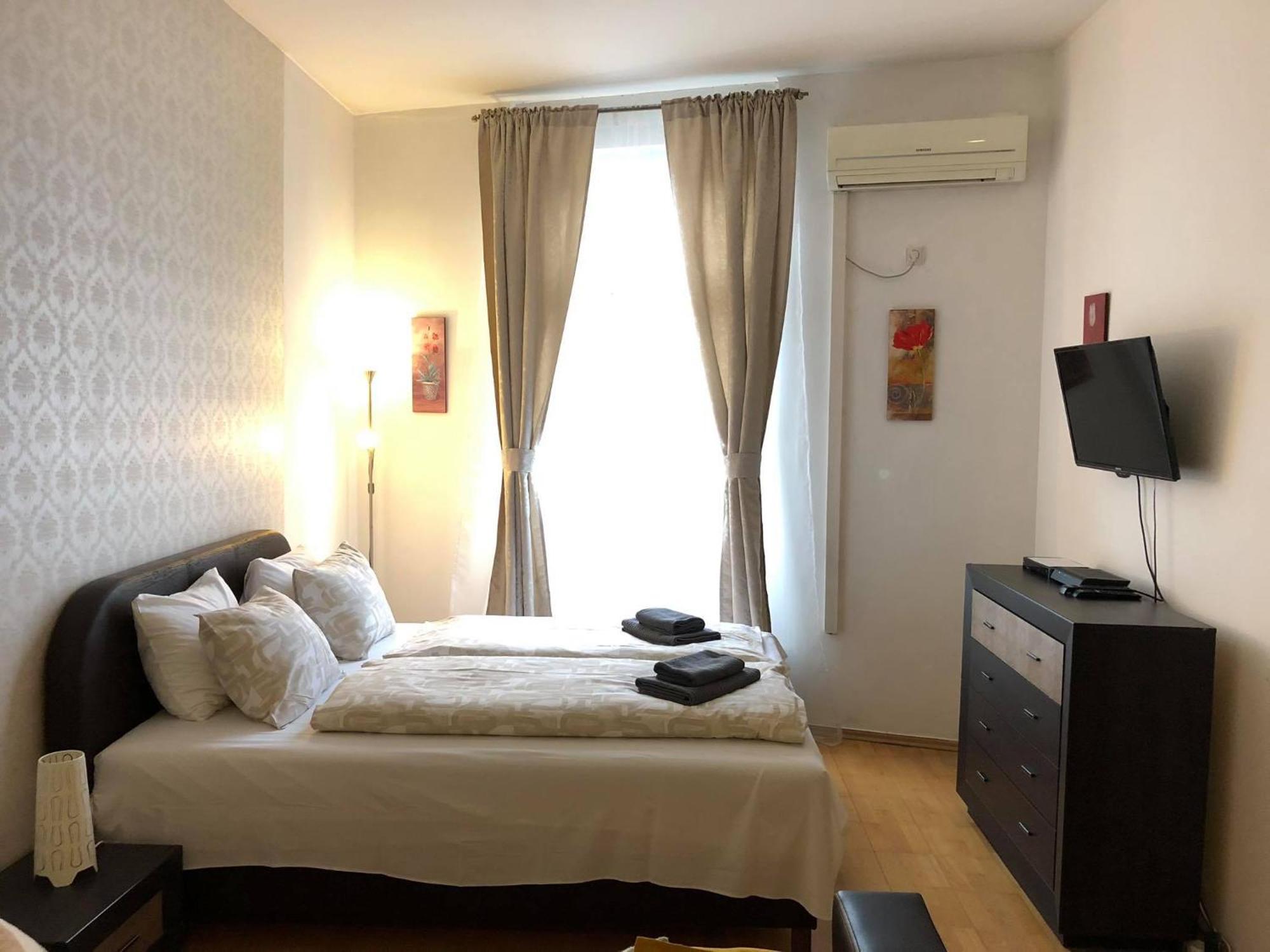 Elite Rooms & Apartments