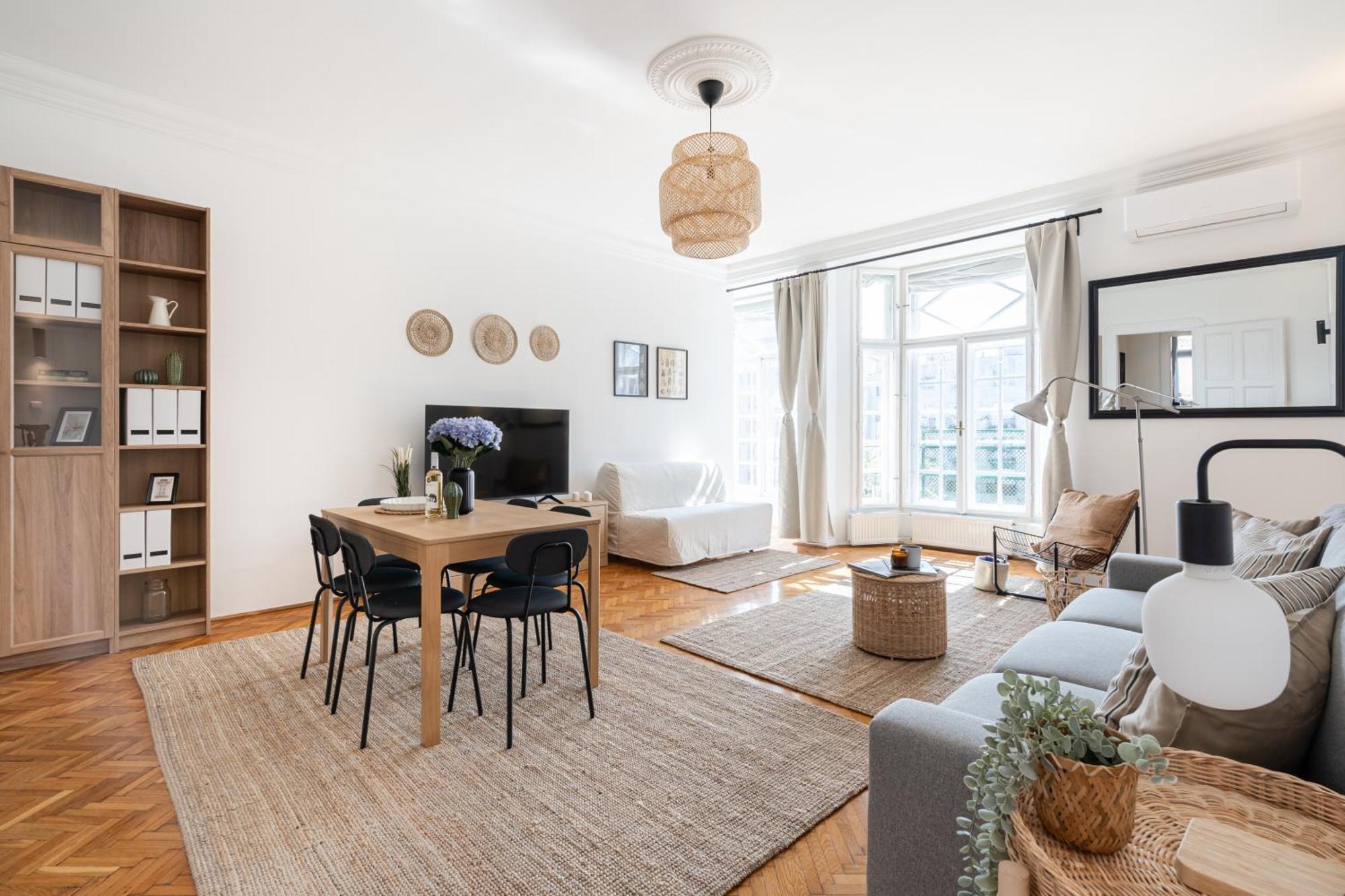 Neo Rooftop With Ac Apartment *