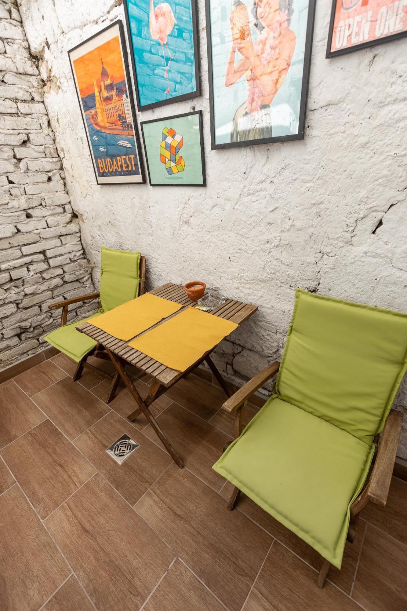 Cozy With Terrace Budapest