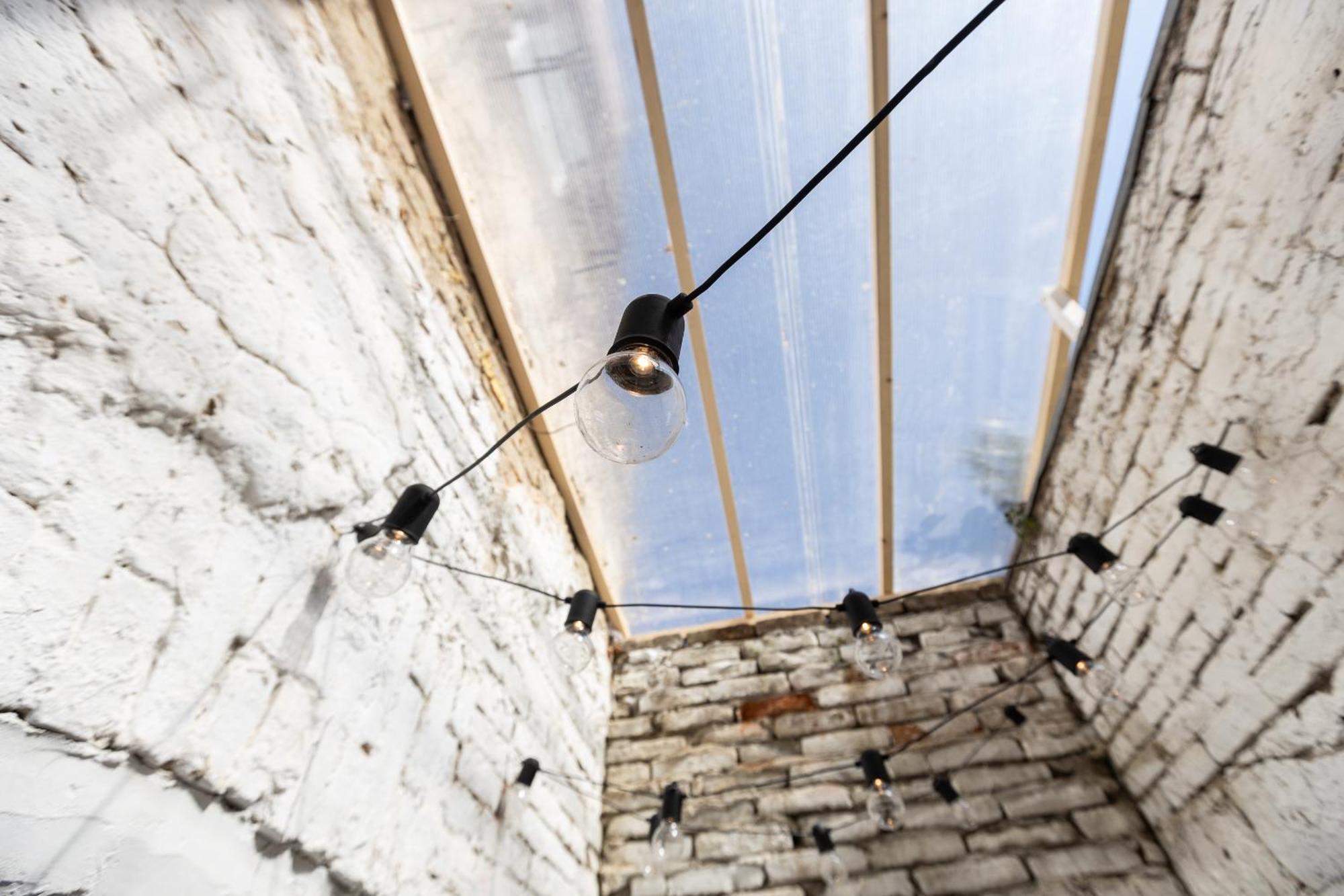 Cozy With Terrace Apartamento