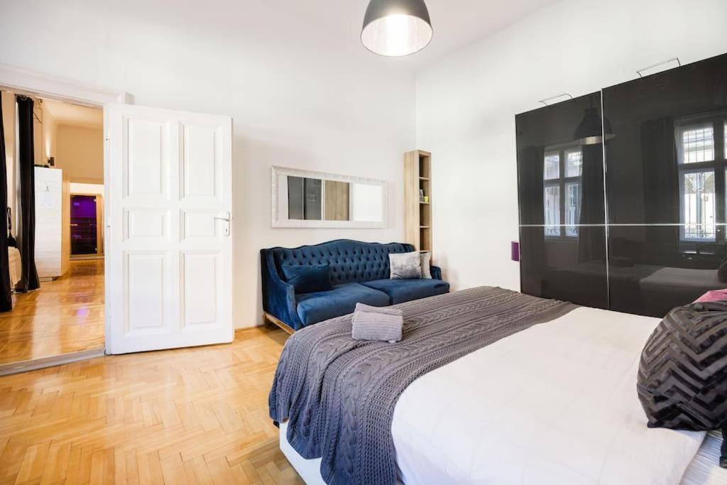 Wellness Duplex Penthouse Sauna & Jacuzzi-heart Of Apartmán *